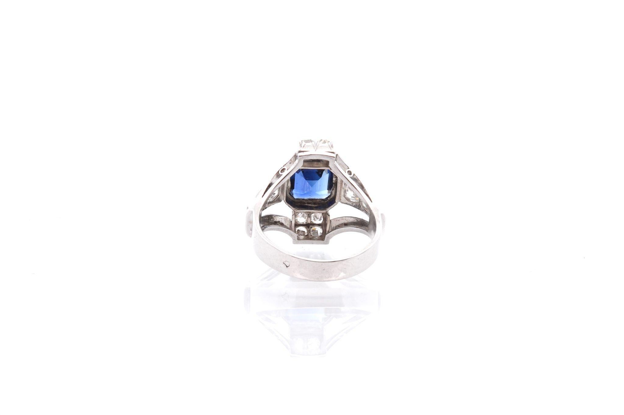Art-déco-Ring mit Saphiren und Diamanten im Zustand „Gut“ im Angebot in PARIS, FR