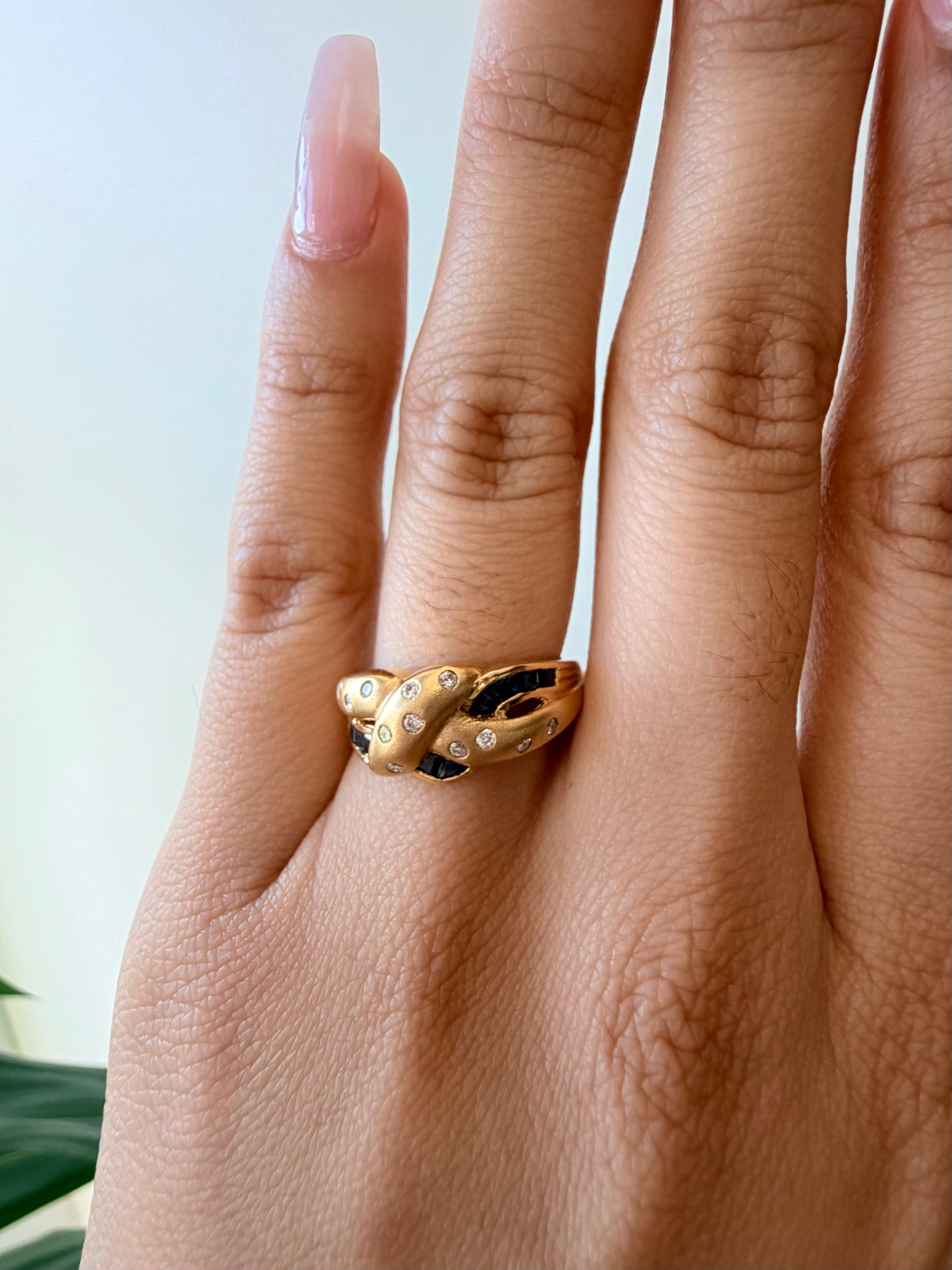 Women's Sapphire and Diamonds Band in 18k Yellow Gold For Sale