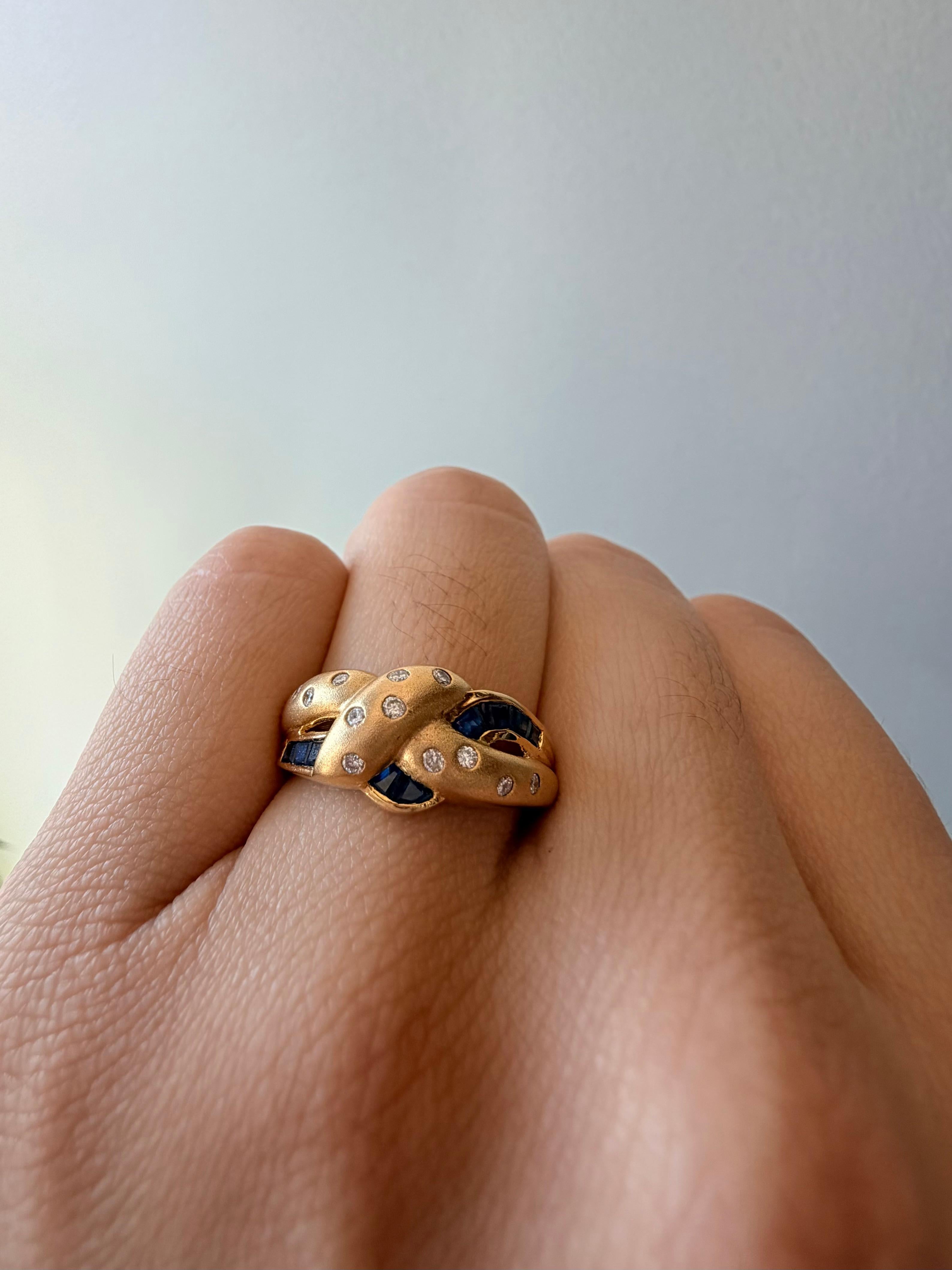 Sapphire and Diamonds Band in 18k Yellow Gold For Sale 2