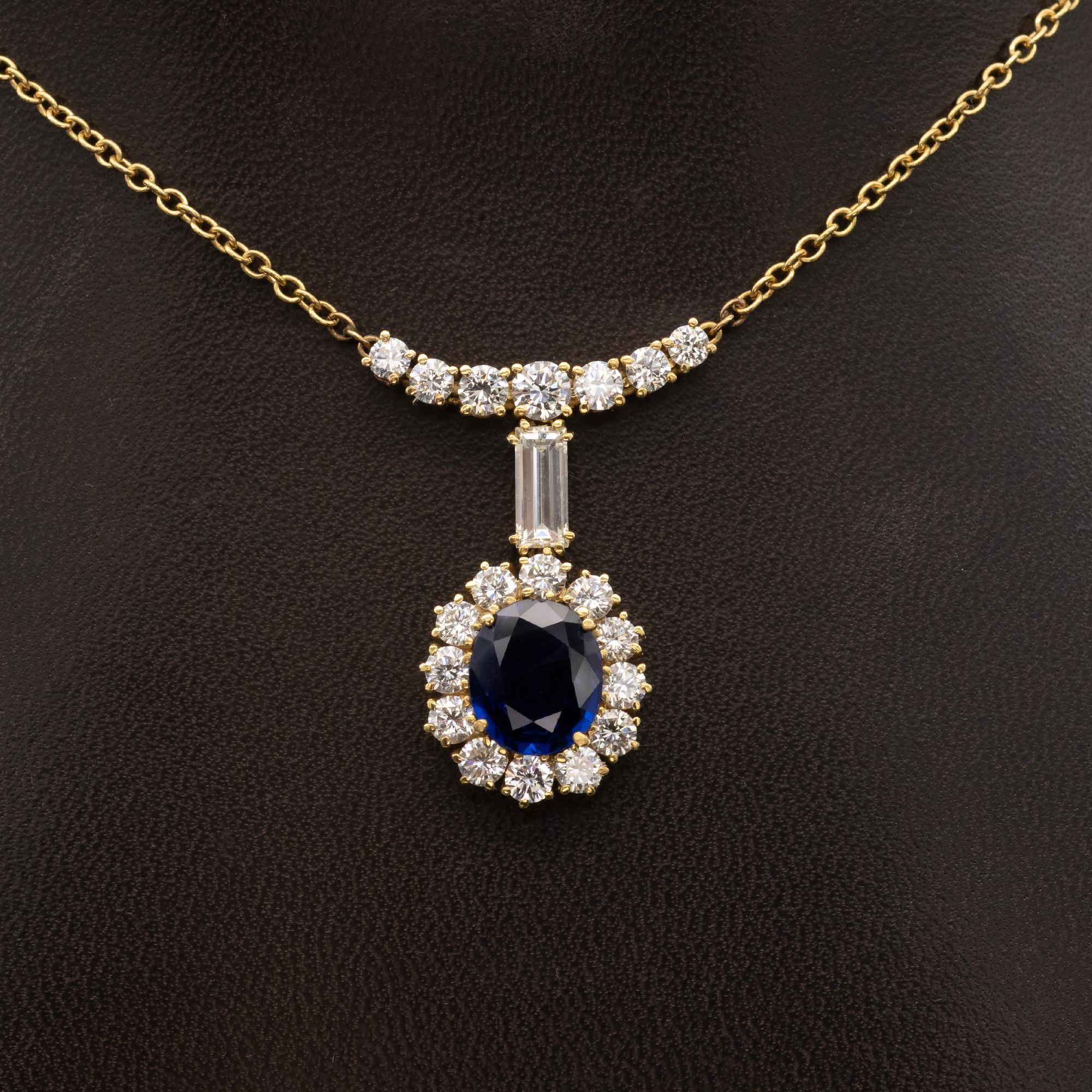 Women's or Men's Sapphire and Diamonds 18 Karat Gold Pendant Necklace