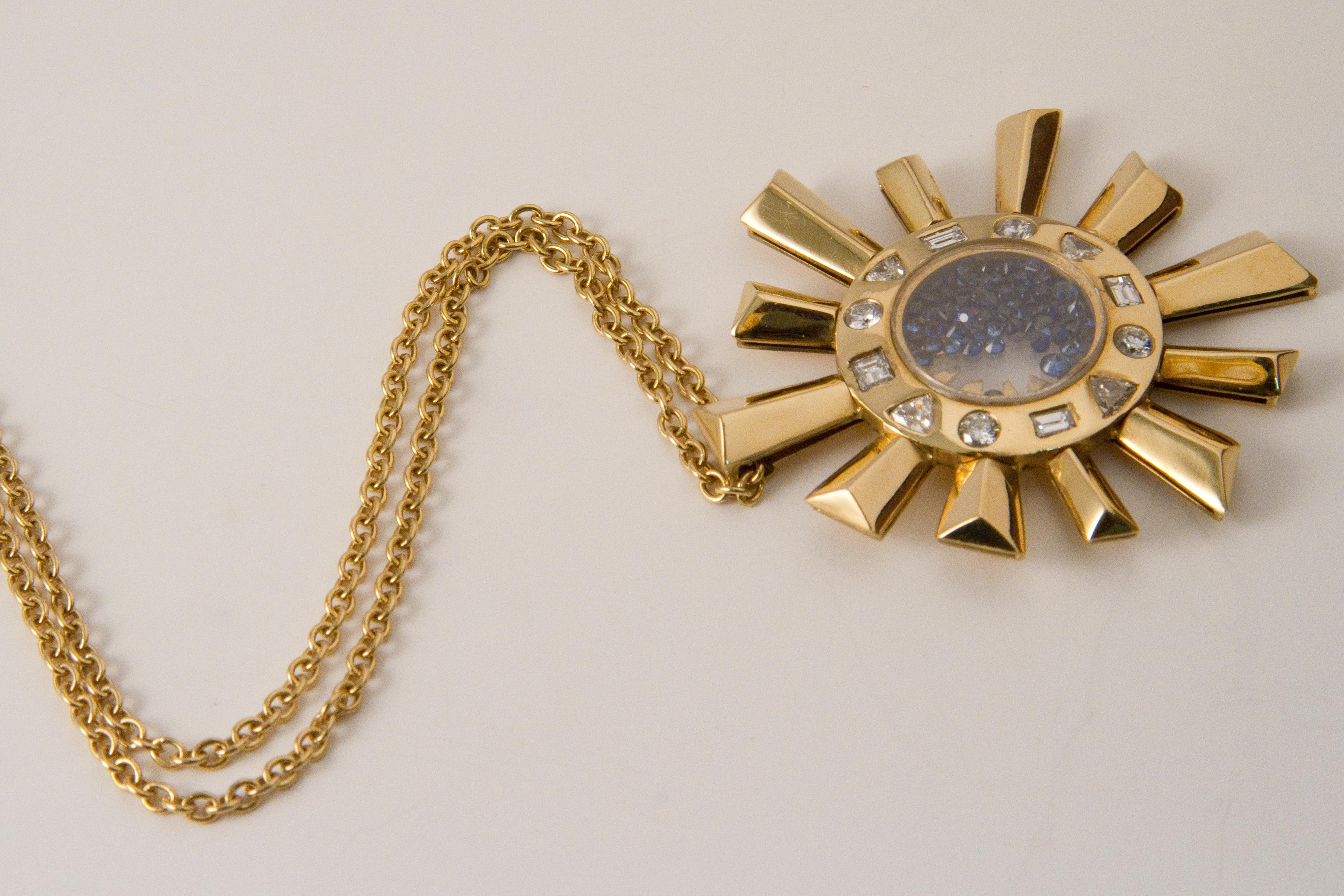 Sapphire and Diamonds Necklace on a Yellow Gold 18 Karat Pendant in Sun Shape In Excellent Condition In Vannes, FR