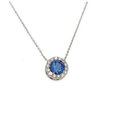 Pendentif en saphir et diamants de 14 carats.