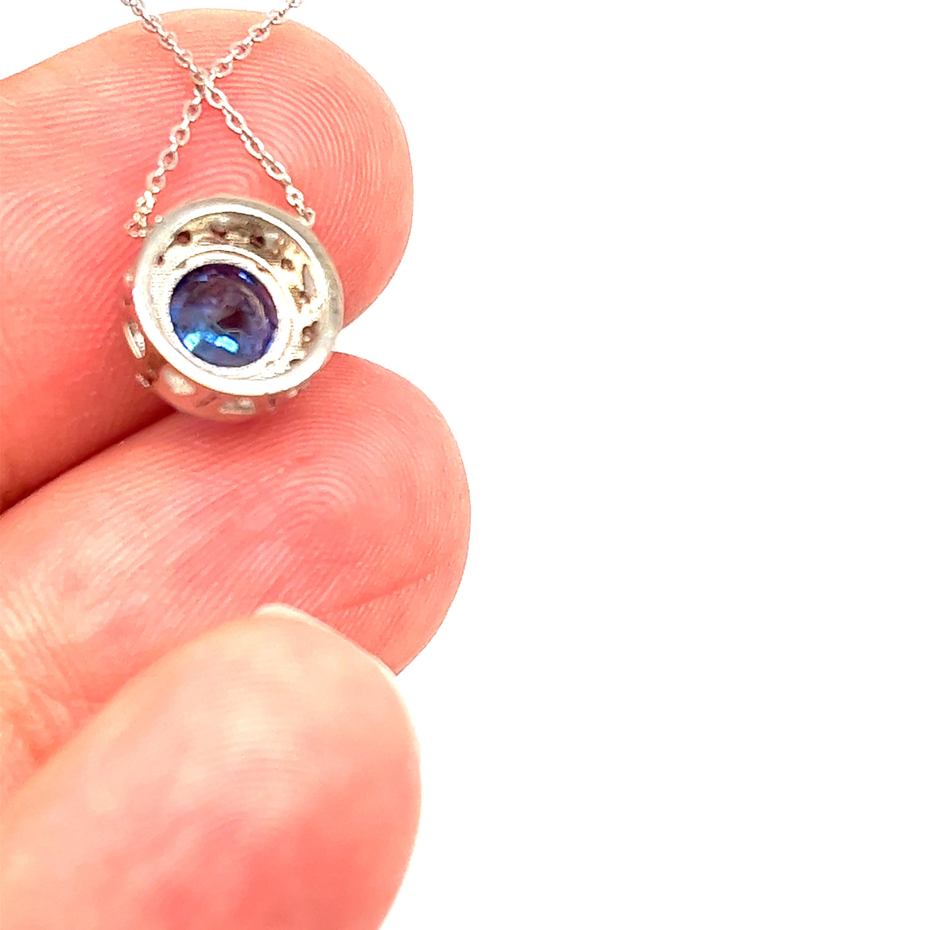Sapphire and Diamonds Pendant in 14K. For Sale 1