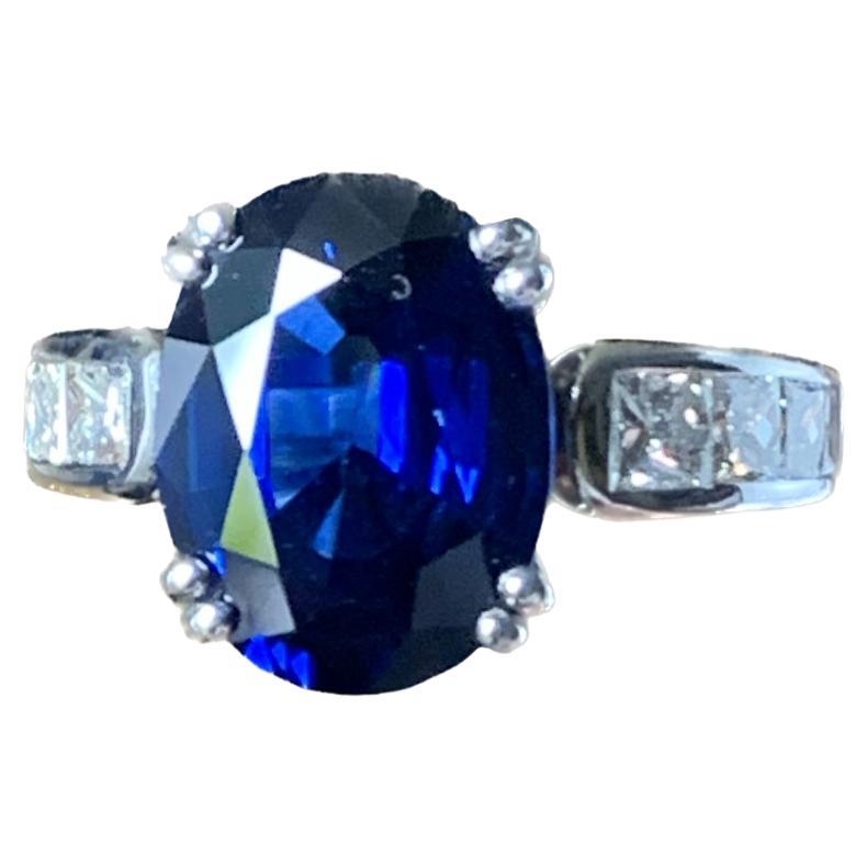 Sapphire and Diamonds Ring For Sale