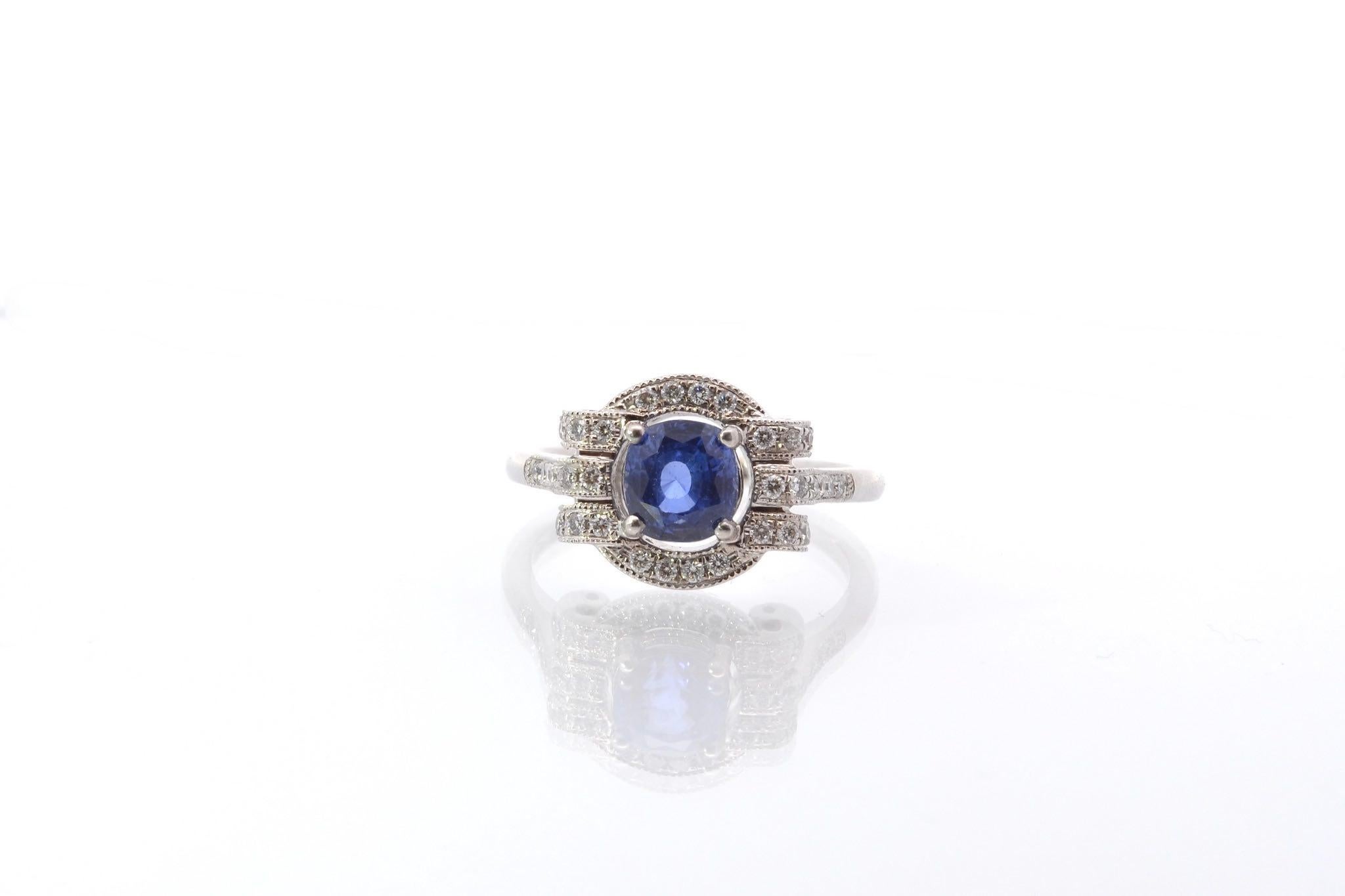 Stones: Sapphire: 1.60 cts and 36 diamonds: 0.26 ct
Material: 18k white gold
Dimensions: 1.4 x 1.1cm
Weight: 4.9g
Period: Recent vintage style
Size: 53 (free sizing)
Certificate
Ref. : 25569