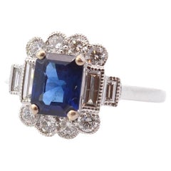 Sapphire and diamonds ring in 18k gold
