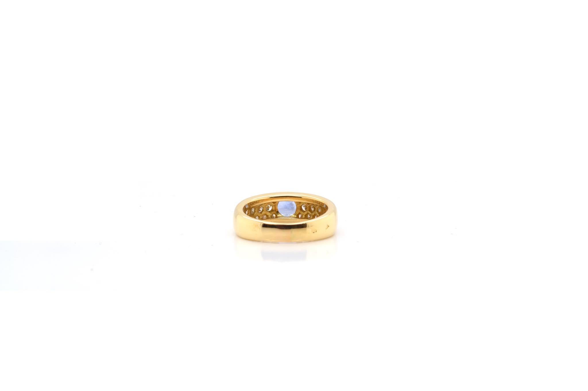 Women's or Men's Sapphire and diamonds ring in 18k yellow gold For Sale