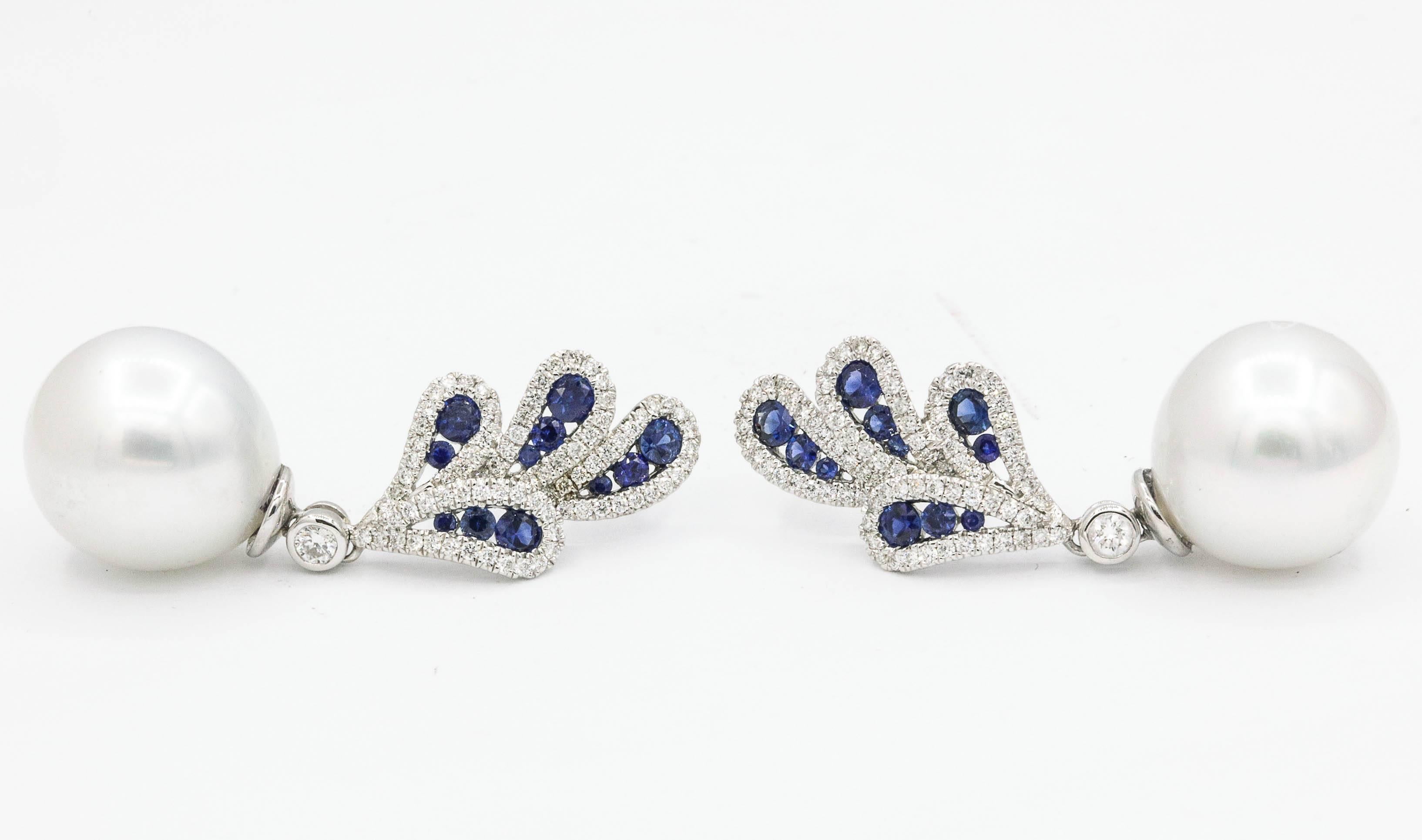 Saphir und Diamanten mit baumelnden Südseeperlen-Ohrringen im Zustand „Neu“ im Angebot in New York, NY