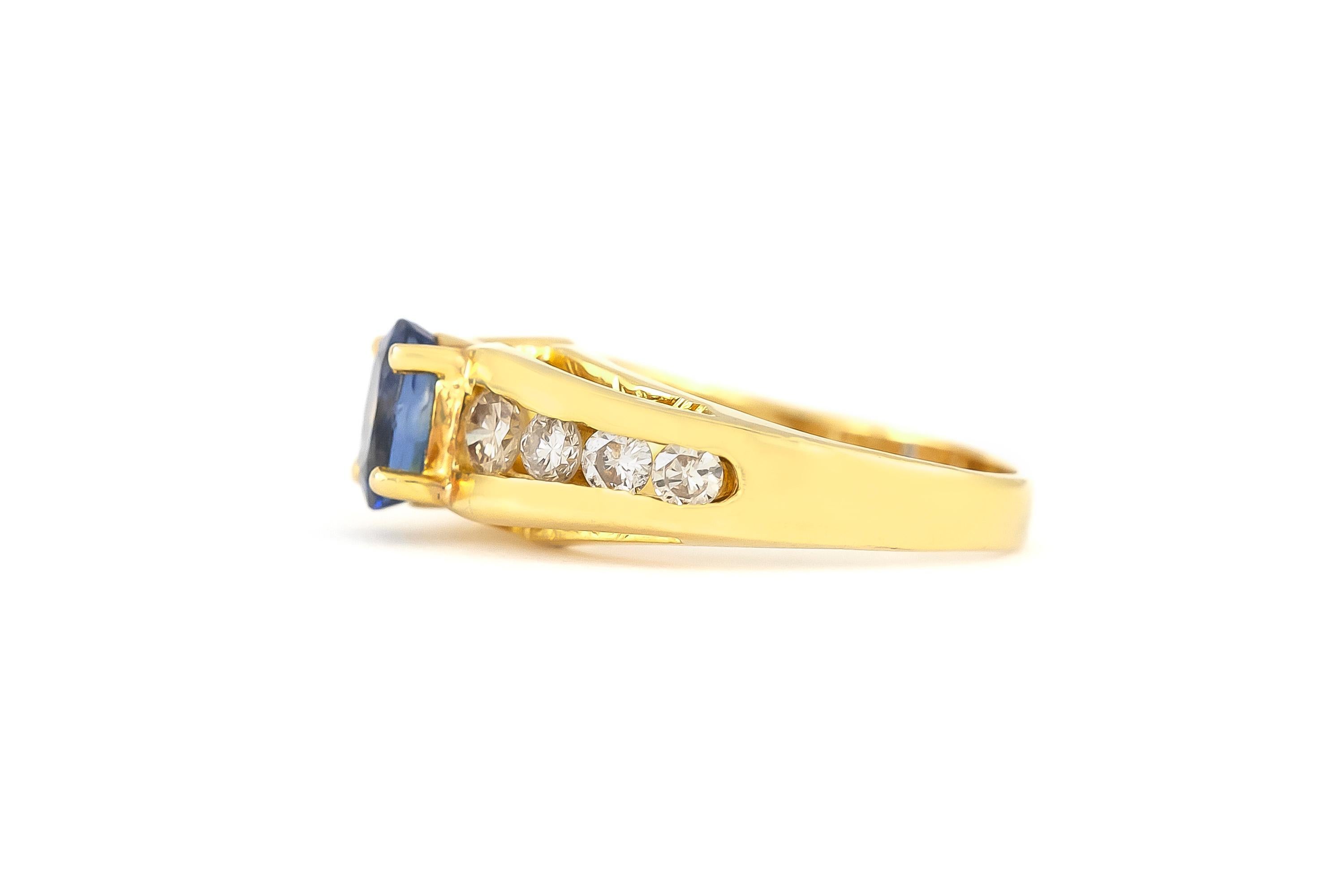 The ring is finely crafted in 14k yellow gold with diamonds weighing approximately total of 0.73 carat and sapphire weighing approximately total of 1.40 carat.
Circa 1980.