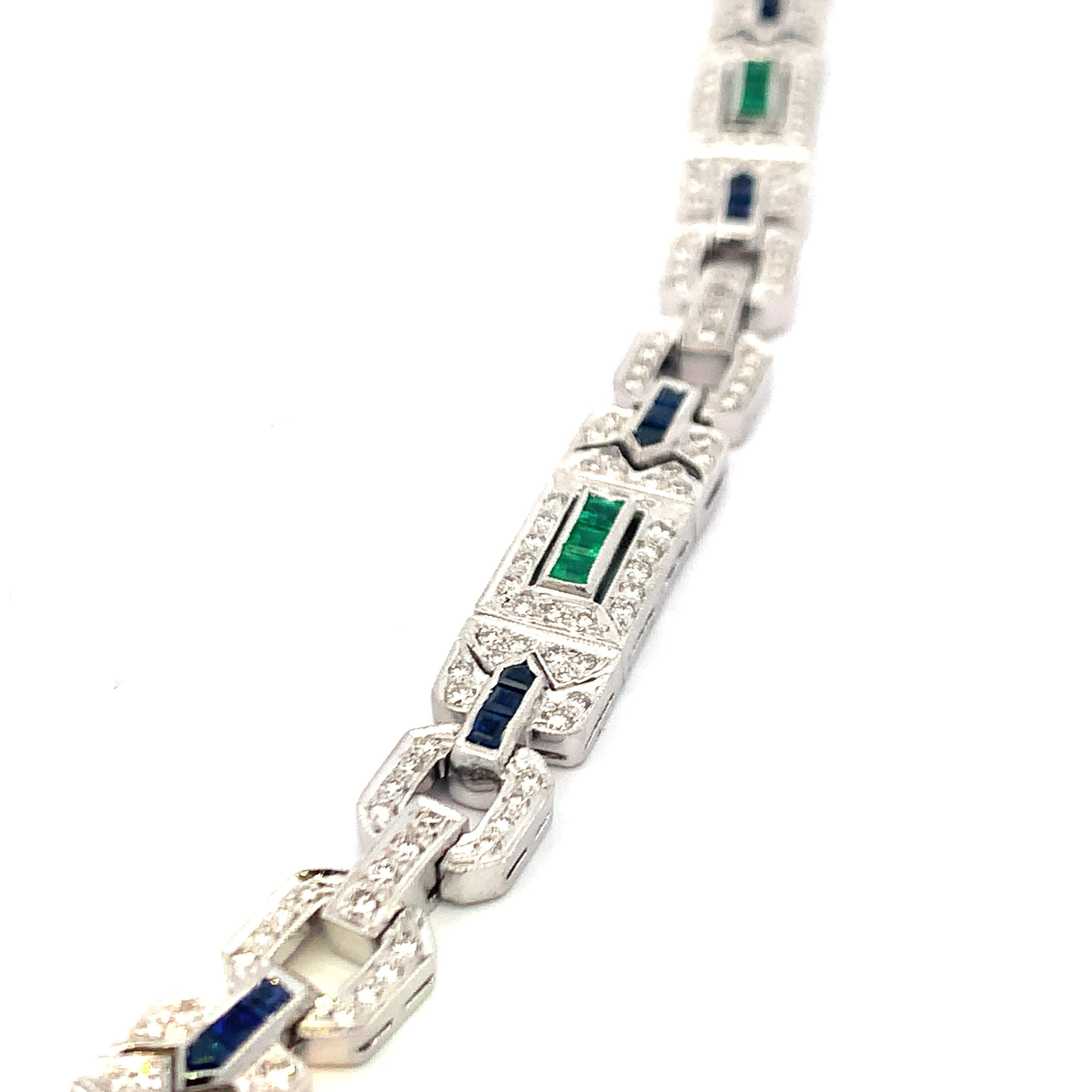 Sapphire and Emerald Bracelet In Excellent Condition For Sale In New York, NY