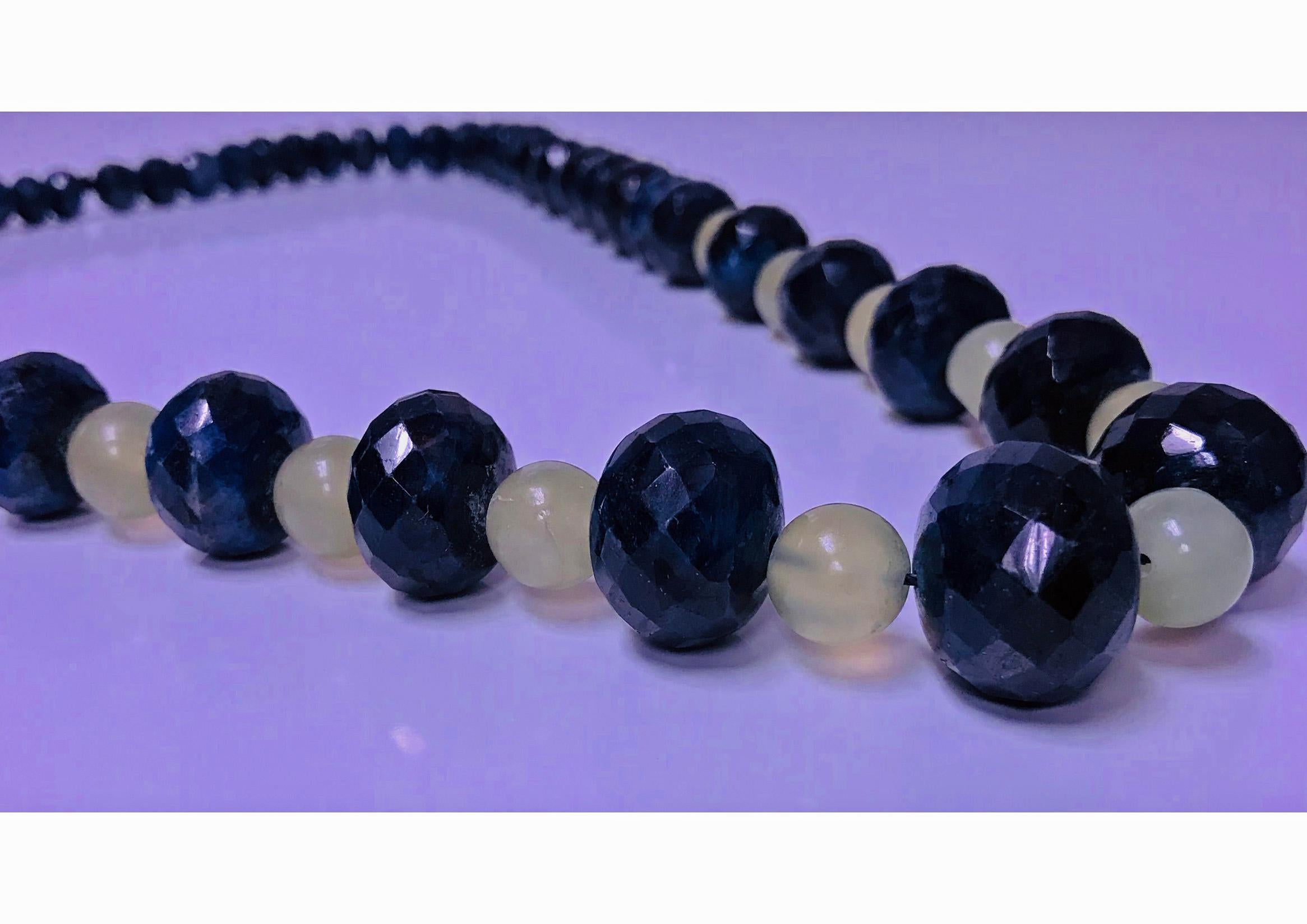 Sapphire and Jade large Bead Necklace In Good Condition In Toronto, ON