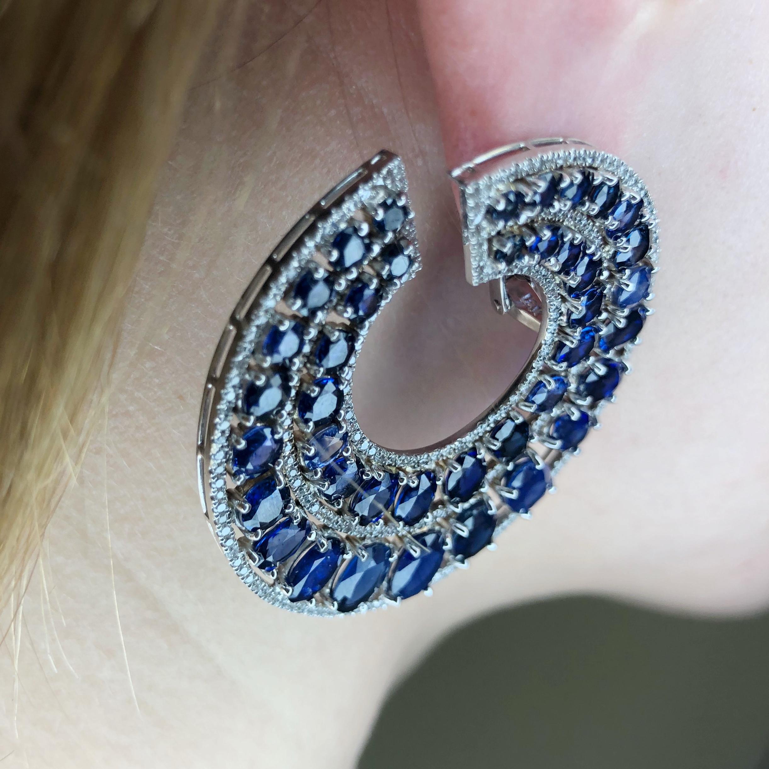 Sapphire and Pavé Diamond Circular Clip-On Earrings In New Condition For Sale In New York, NY