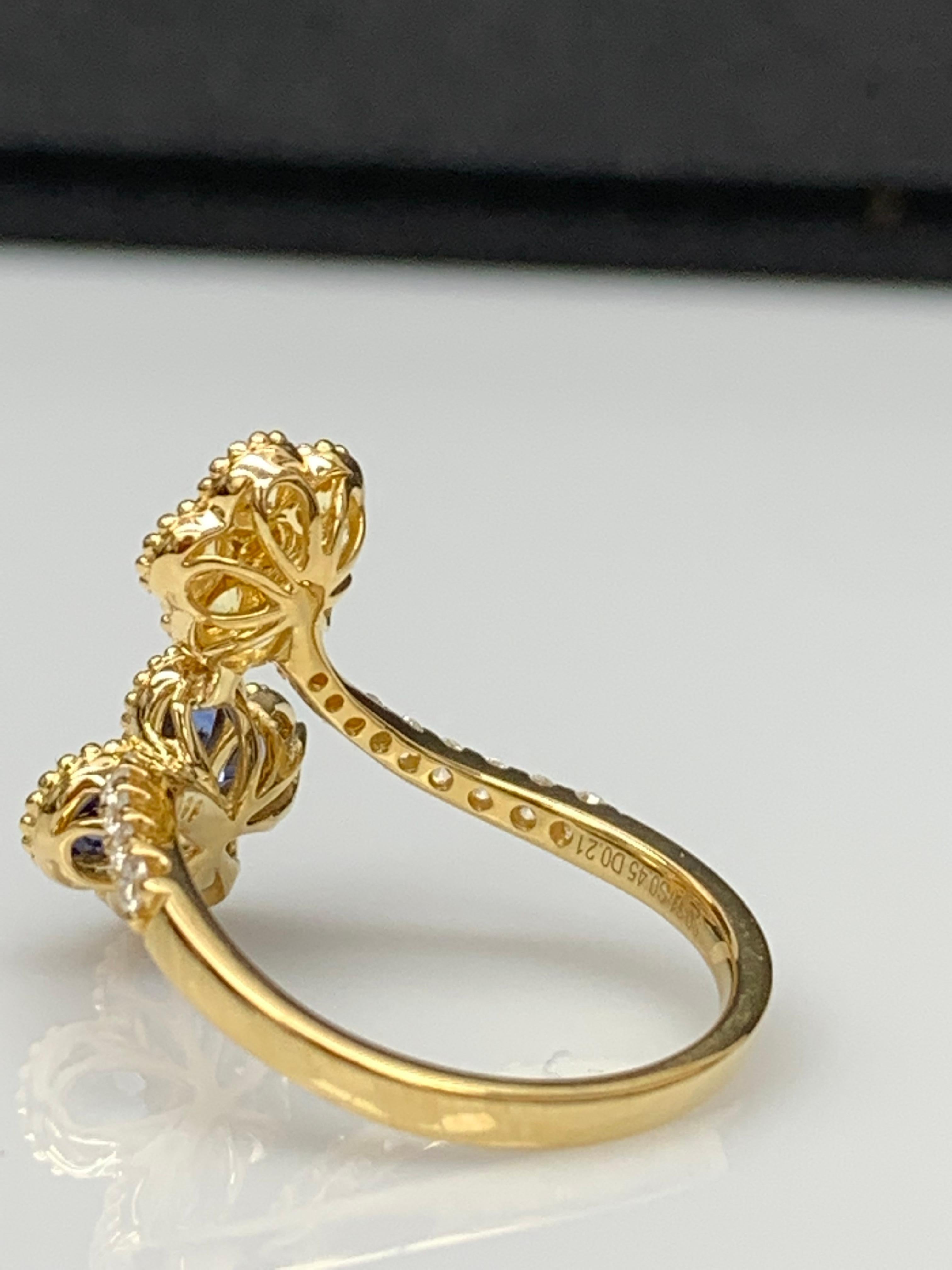 Anello con zaffiro e zaffiro rosa e diamante a fiore in oro giallo 18 carati in vendita 6