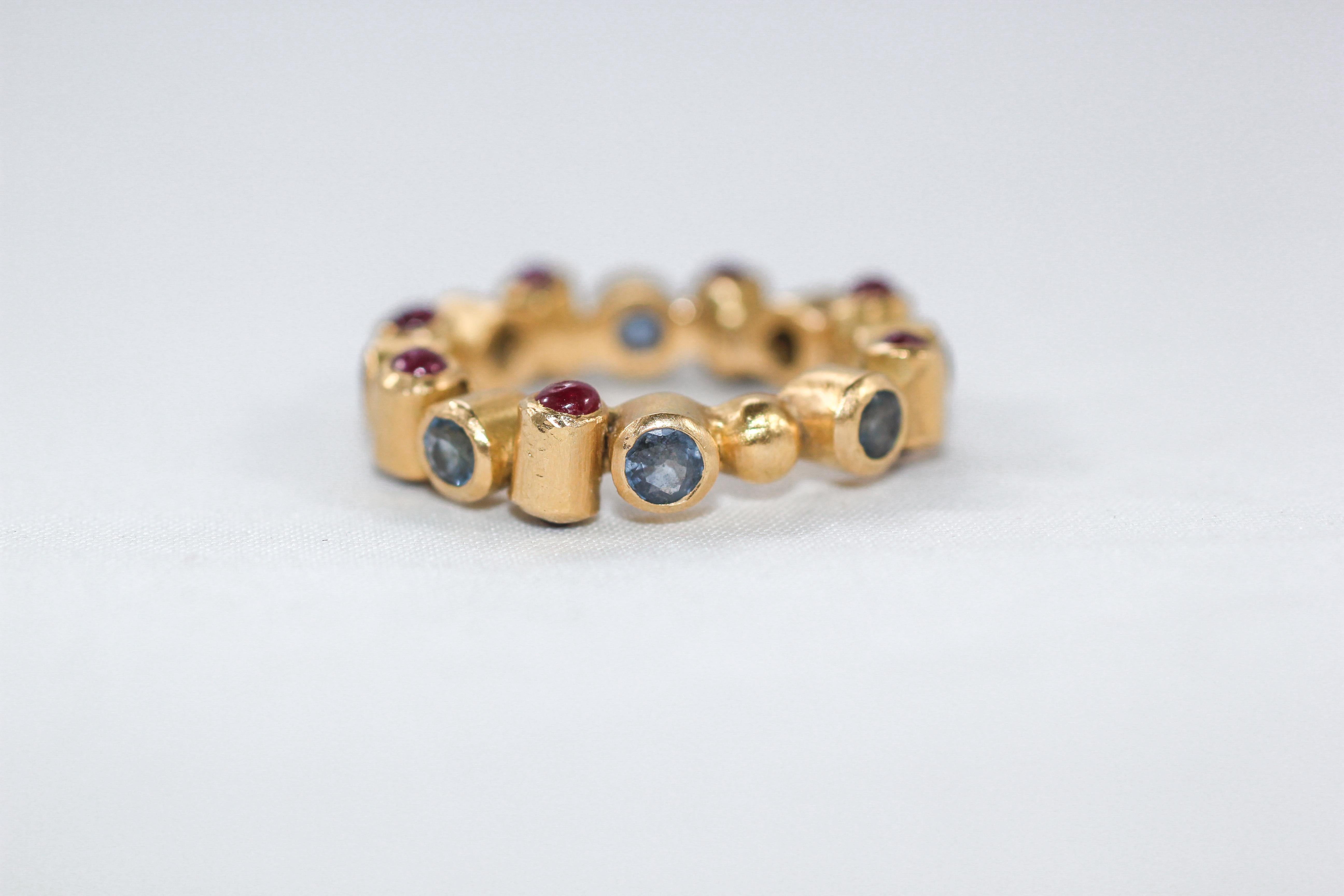 Contemporary Sapphire and Ruby 18 Karat Gold Bridal Band Ring For Sale