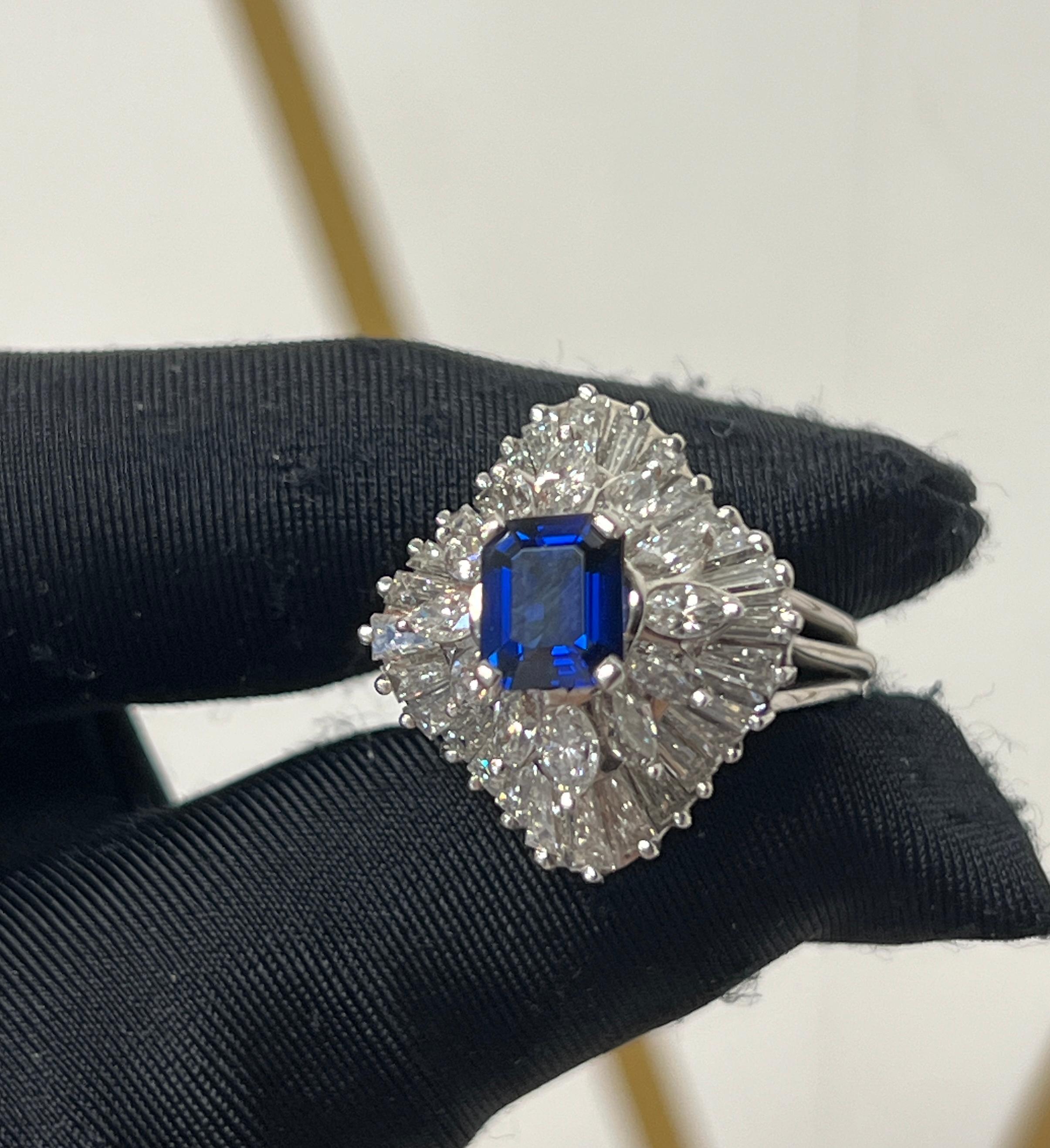 Sapphire Ballerina Ring In Excellent Condition For Sale In New York, NY