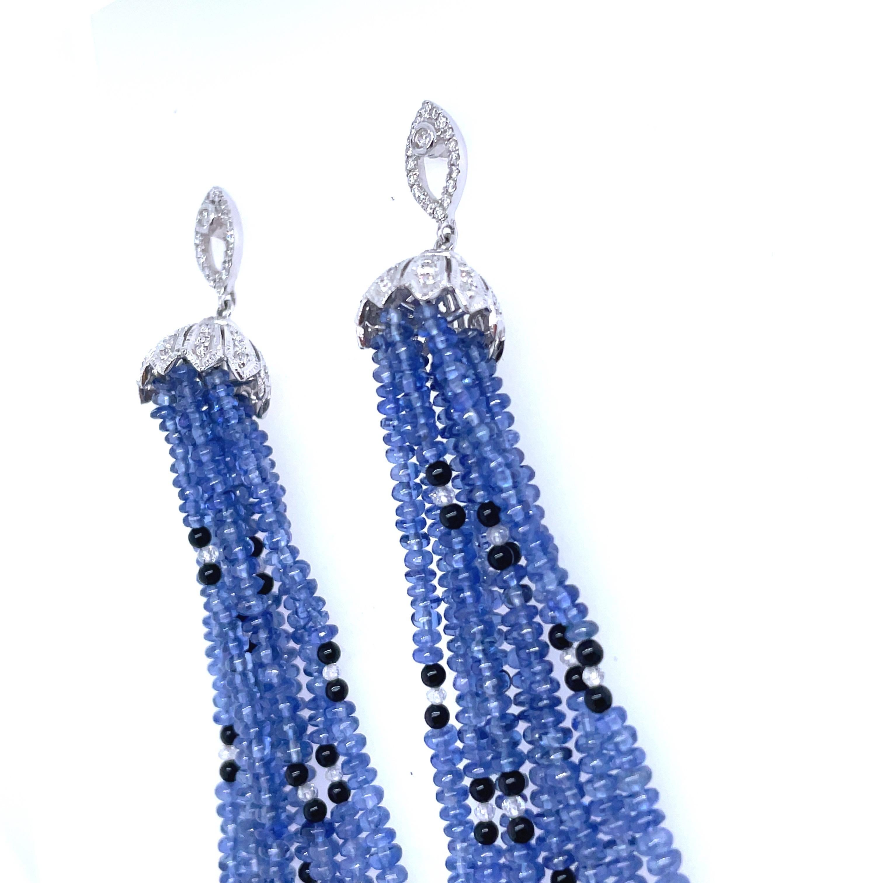 Perles de saphir Cts 79.34 Perles d'onyx noir et de diamant Cts 1.74 Boucles d'oreilles Pour femmes en vente