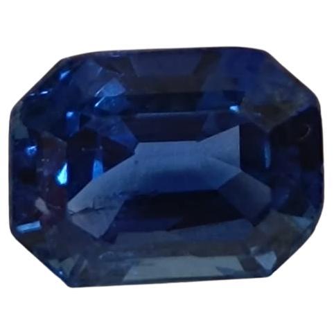 Pierre précieuse de taille émeraude bleue saphir 3,29 carats en vente