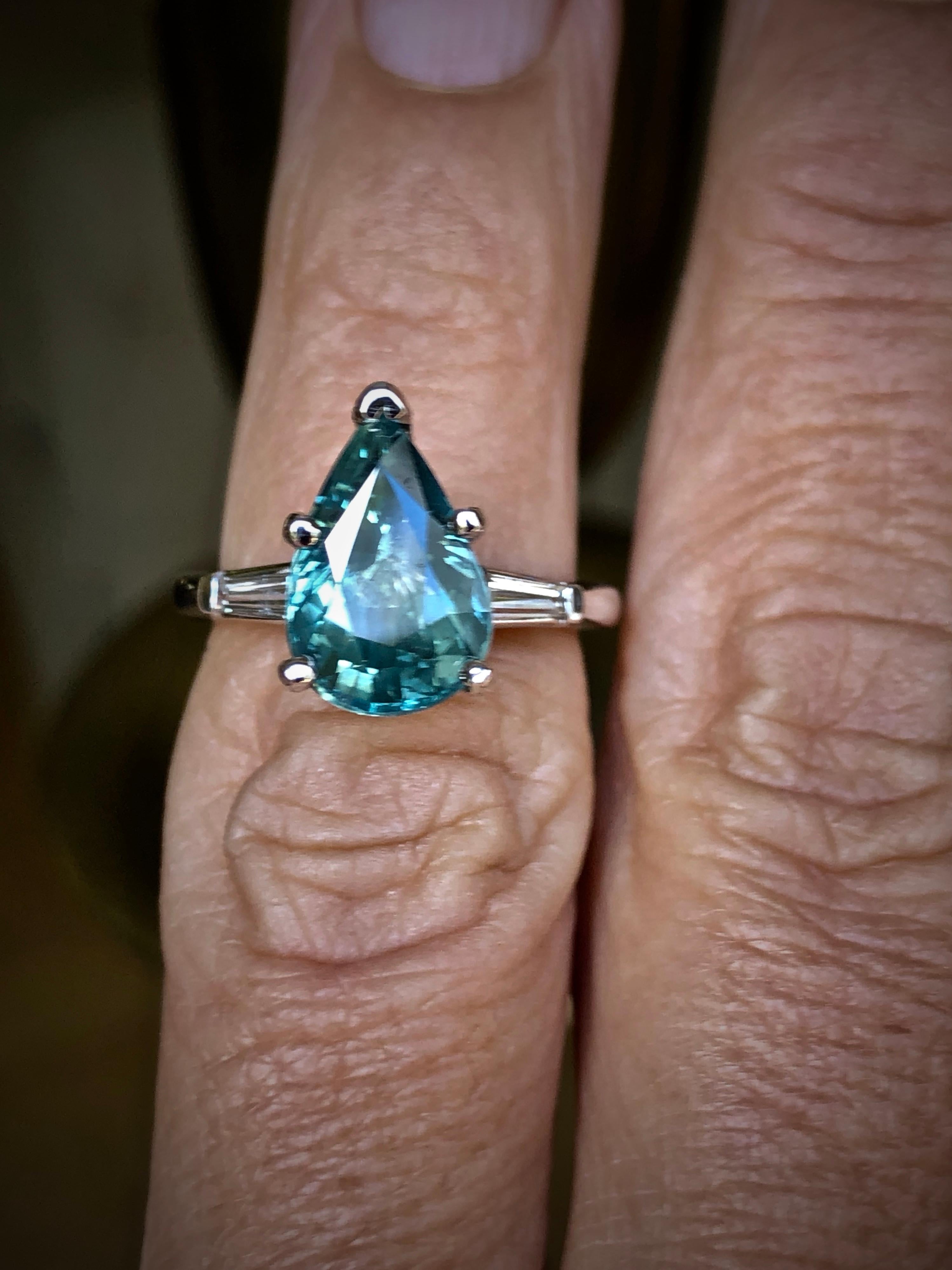 Teal Natürlicher Saphir Diamant Verlobungsring Gold 4