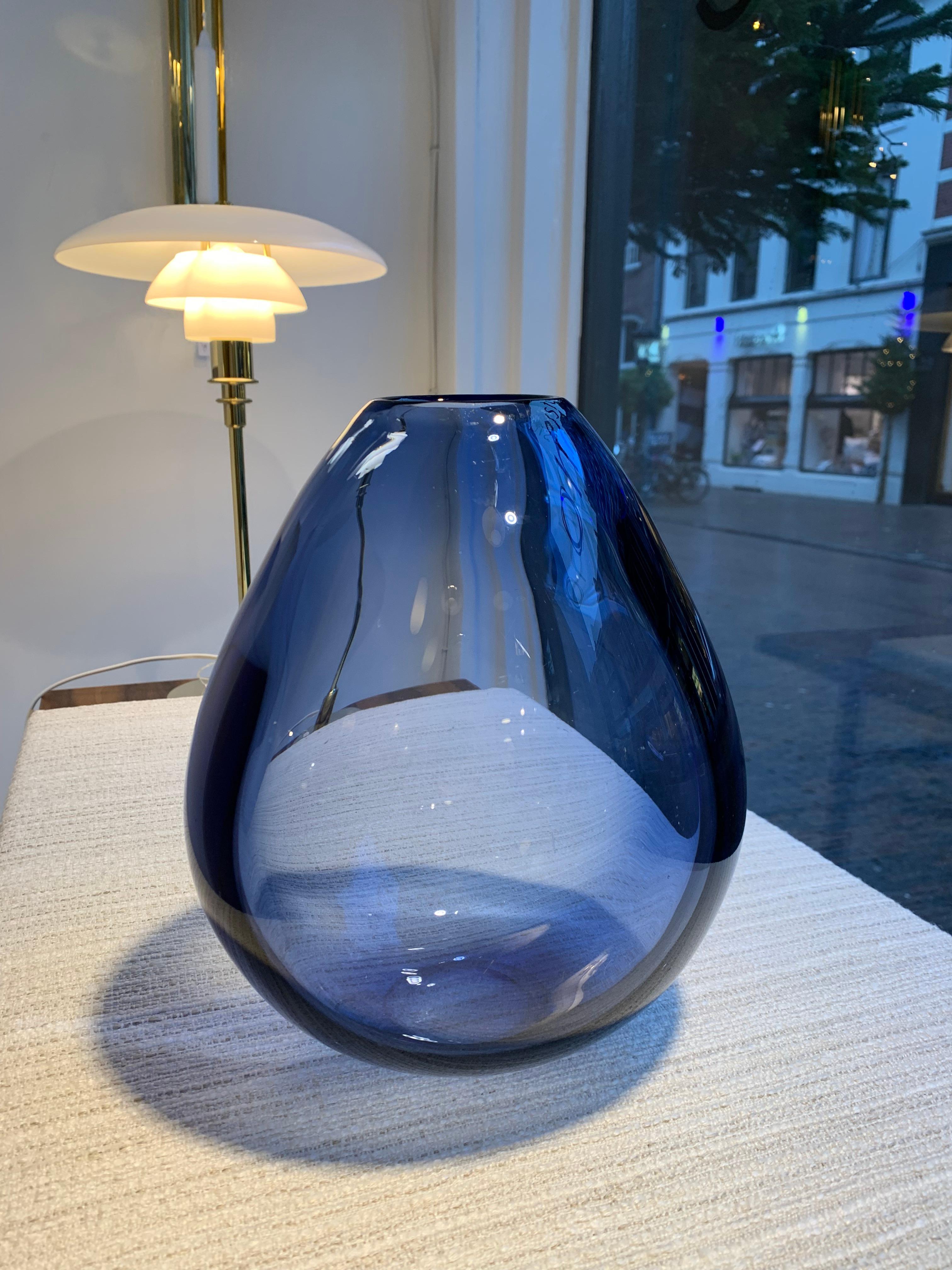 Sapphire Blue Mouth Blown Drop Vase by Per Lütken for Holmegaard, 1960s 4