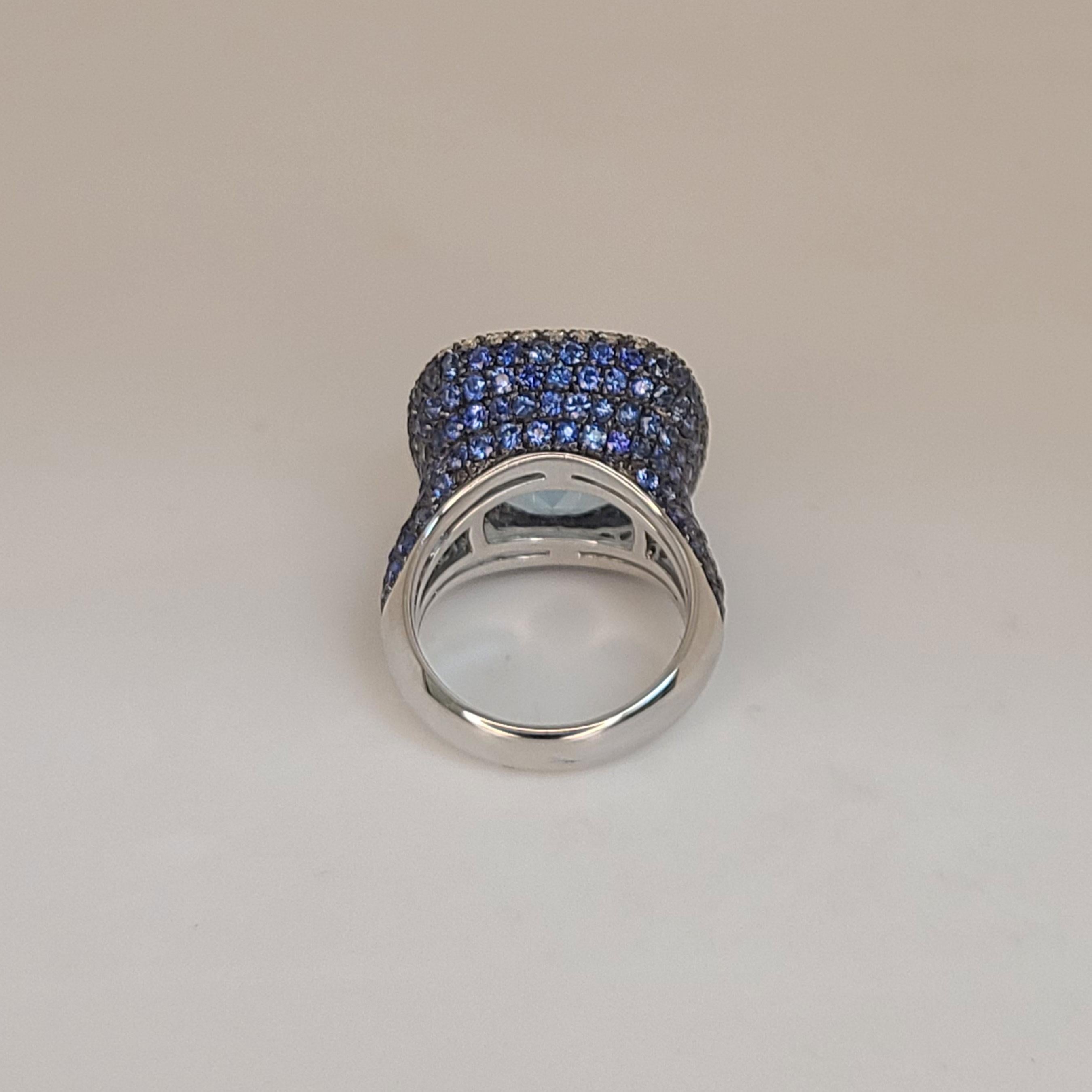 18K Gold Sapphire & Blue Topaz Ring In New Condition For Sale In Los Angeles, CA
