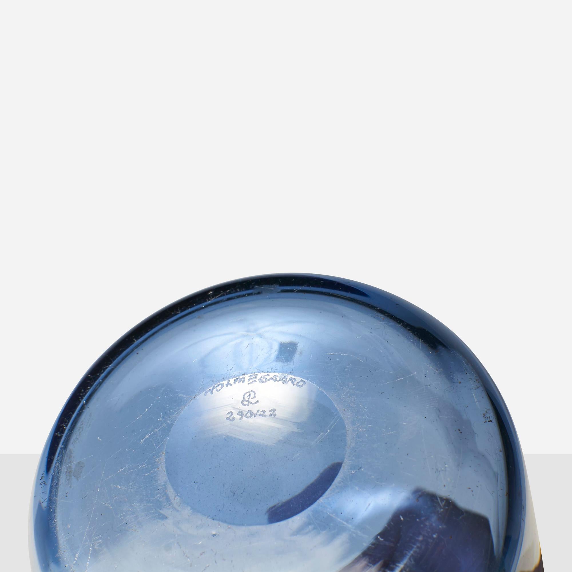 XX secolo Vaso blu zaffiro di Per Lutken in vendita