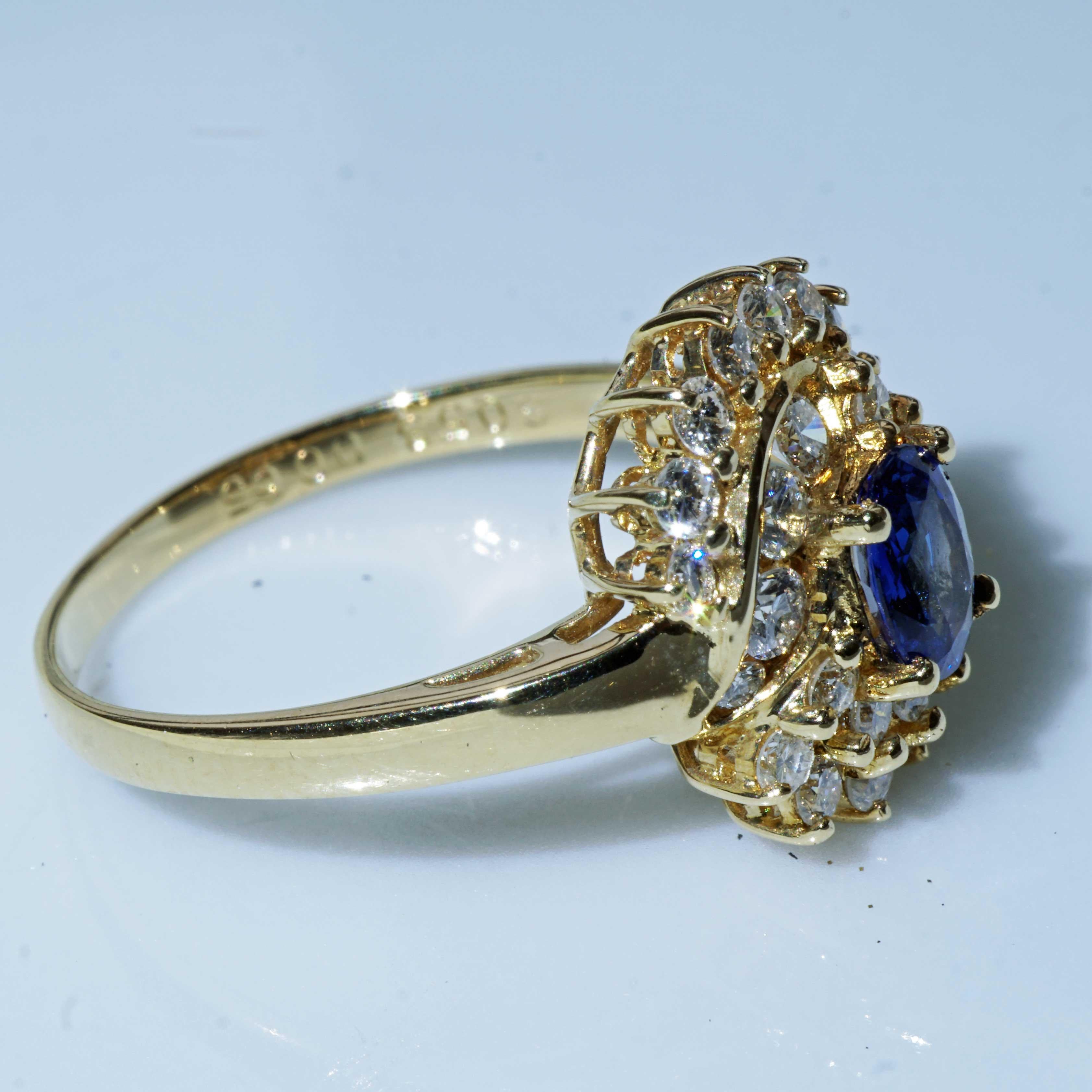 Oval Cut Sapphire Brilliant Ring 0.53 ct 0.65 ct wonderful Gemstone Color Royal Blue AAA