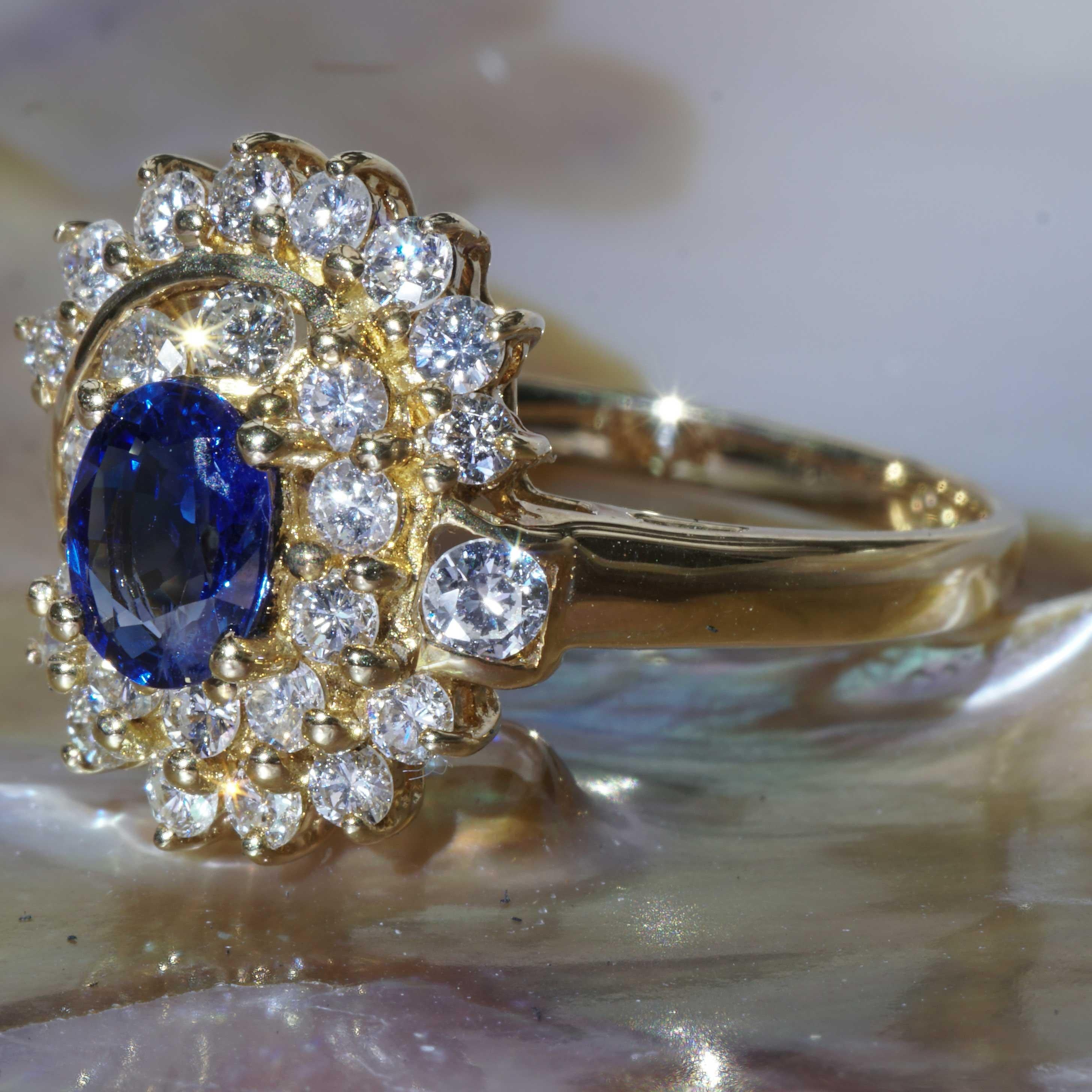 Sapphire Brilliant Ring 0.53 ct 0.65 ct wonderful Gemstone Color Royal Blue AAA 3