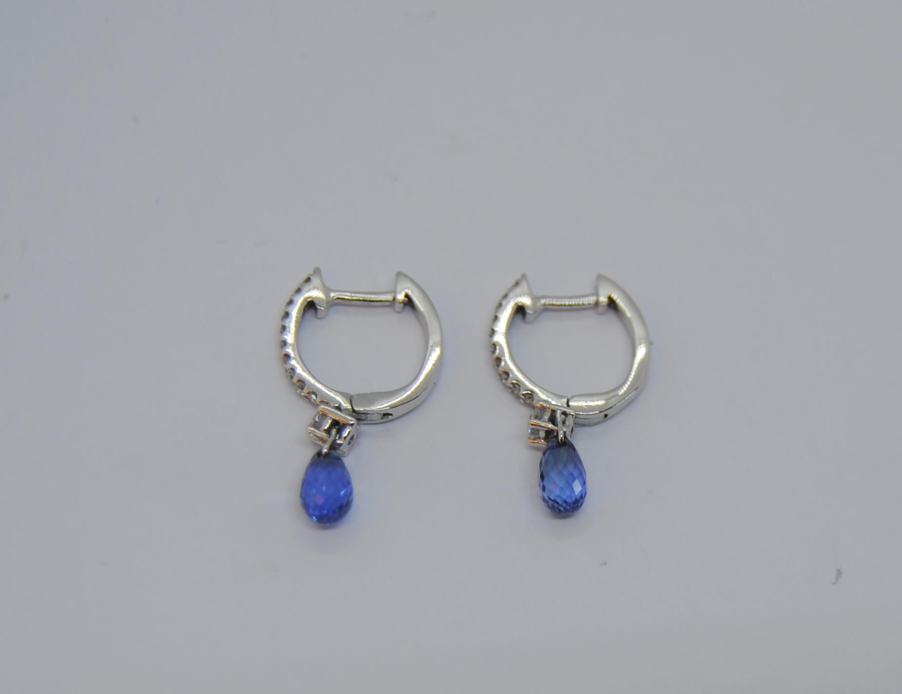 Sapphire Briolee Pendant in 18 Karat White Gold Small Hoop Earrings In New Condition In Bilbao, ES