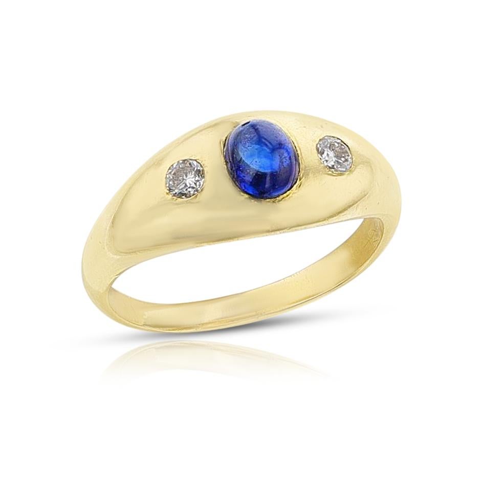 A Sapphire Cabochon and Diamond Vintage Ring made in yellow gold. The ring size is 8.25 US. The total weight of the ring is 5.16 grams.