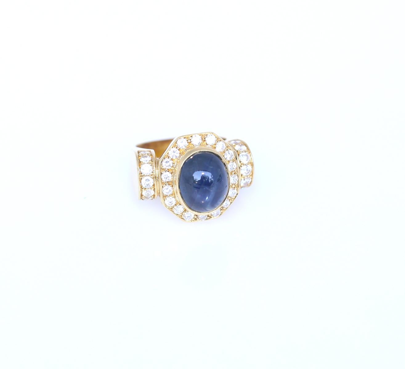 Sapphire Cabochon Diamonds 18K Yellow Gold Ring, 1970 4