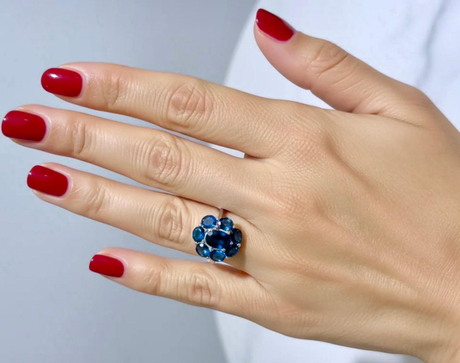 Cóctel de zafiros Anillo de compromiso Círculo completo Oro blanco 18K Art Decó en venta