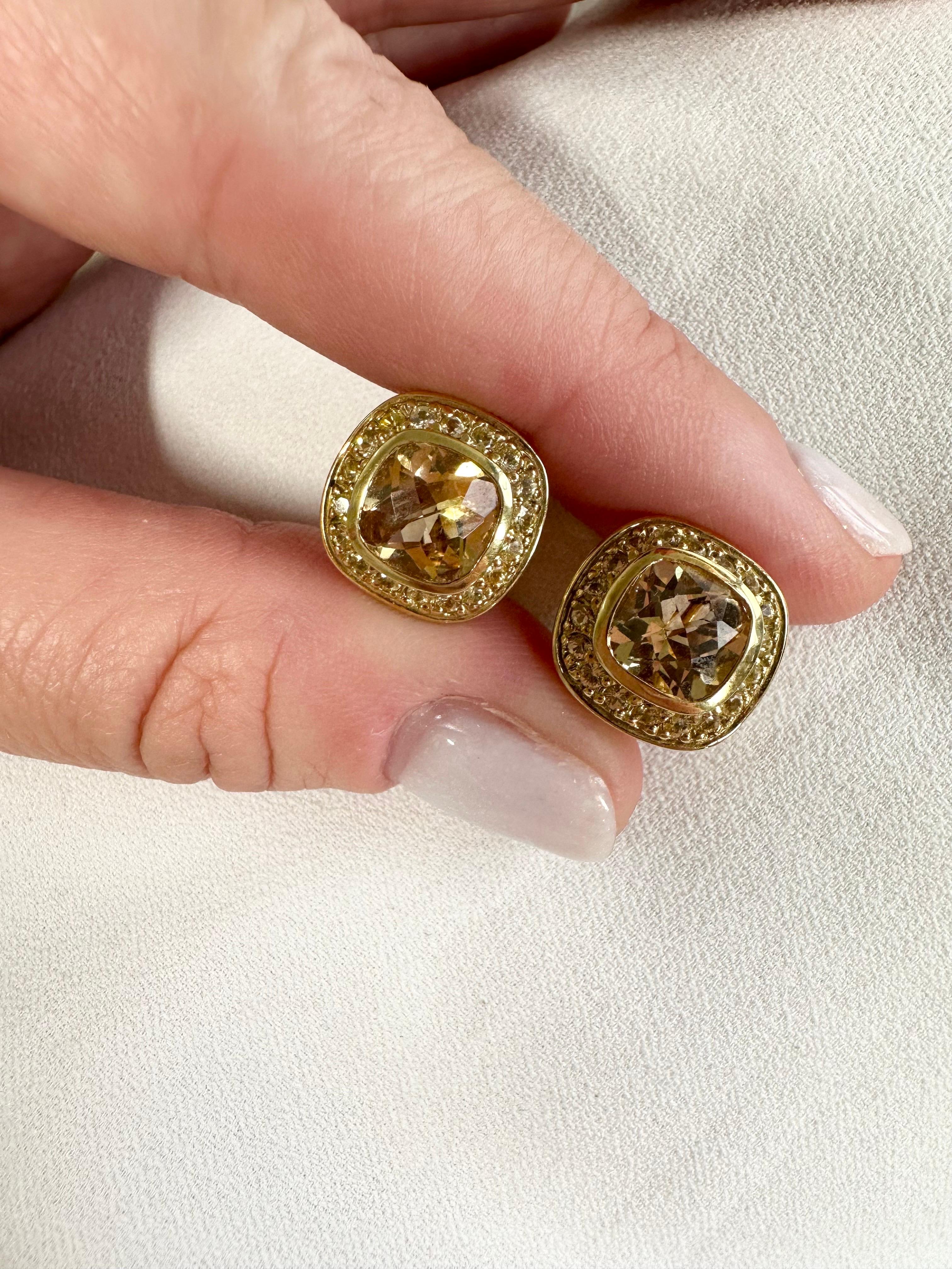 Women's or Men's Sapphire Cushion earrings 18KT yellow gold Summer earrings  For Sale