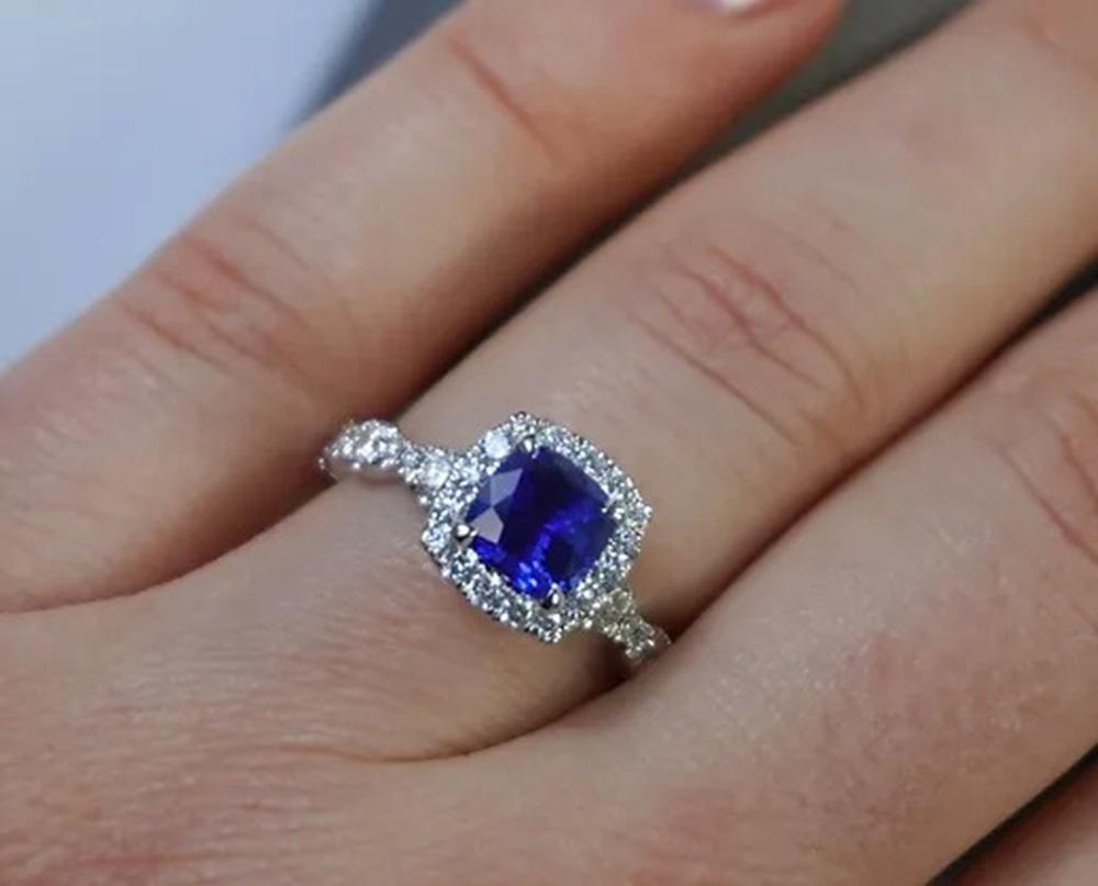 Sapphire Cushion Ring 1.56 CTS For Sale 2