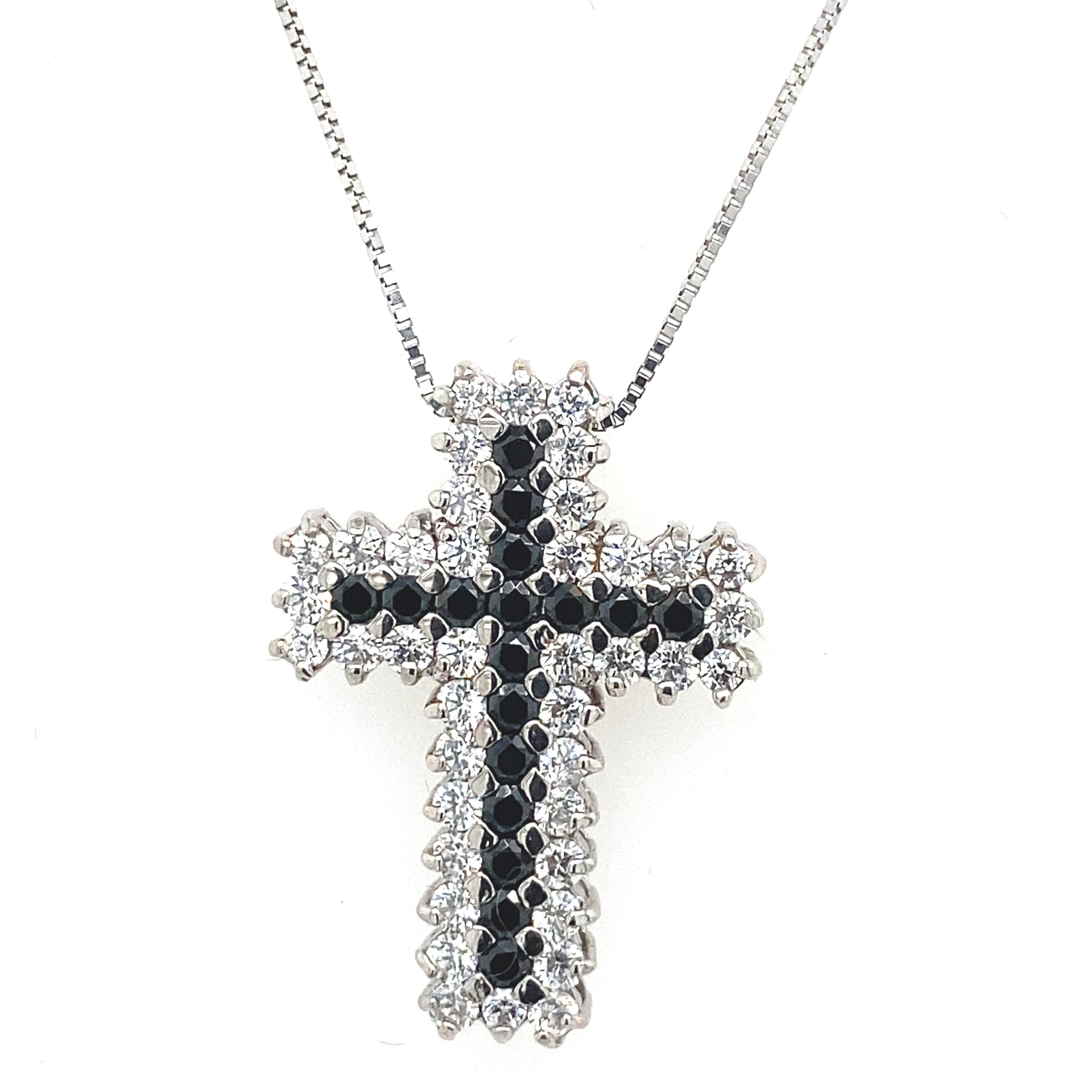 Sapphire & CZ Cross Set with 18ct White Gold Chain in 18ct White Gold In Excellent Condition For Sale In London, GB