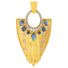 Collier pendentif guerrier en or 14 carats avec saphirs et diamants