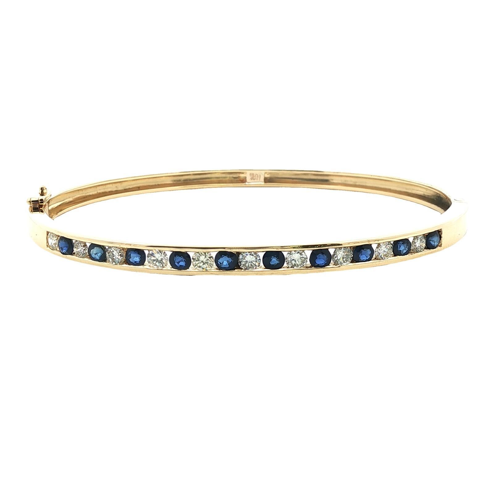 De las mujeres Sapphire Diamond 18 Karat Yellow Gold Hinged Oval Bangle Bracelet en venta