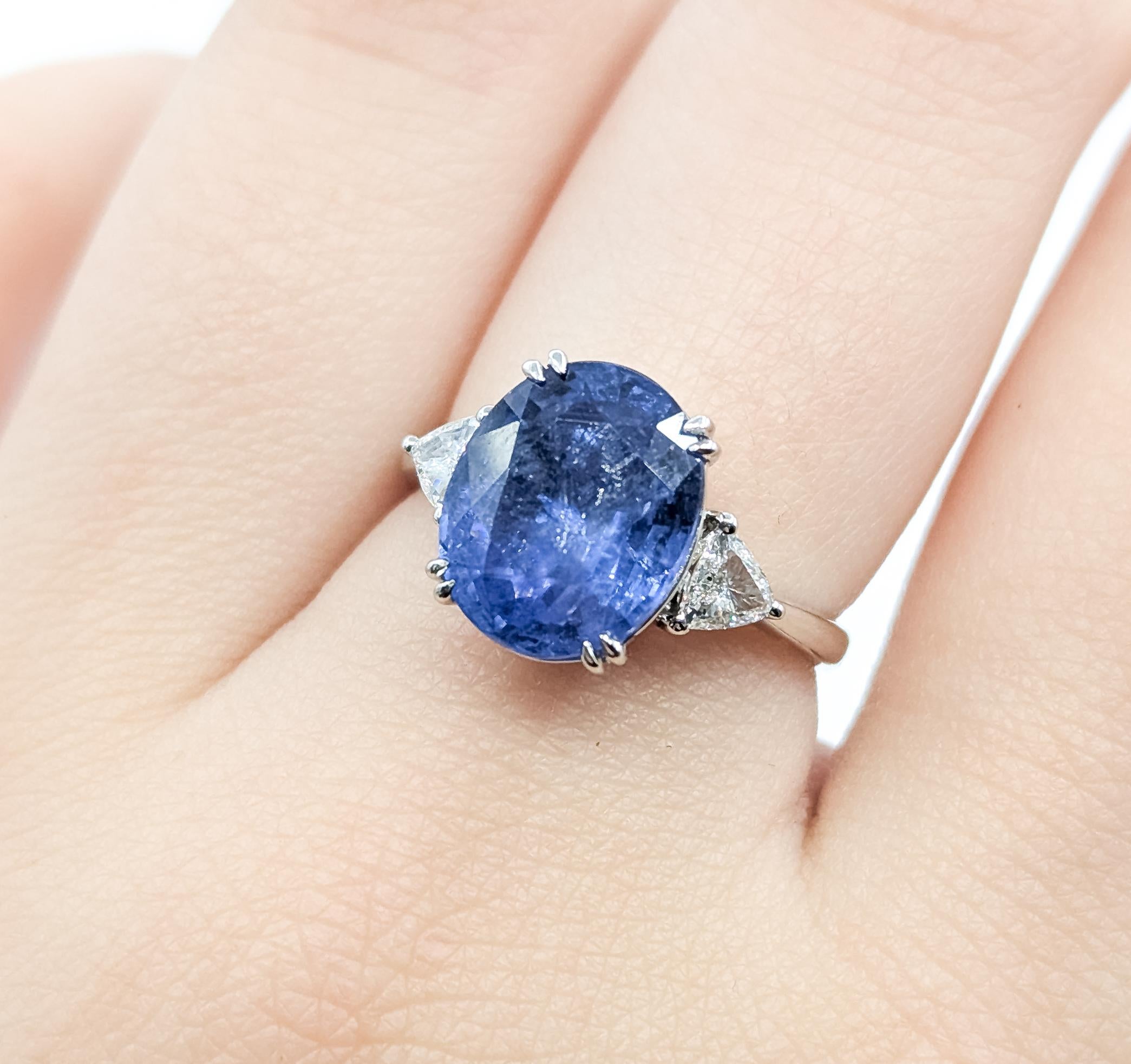 Anillo de 3 Piedras de Zafiro y Diamante en Oro Blanco de 18k en Excelente estado para la venta en Bloomington, MN