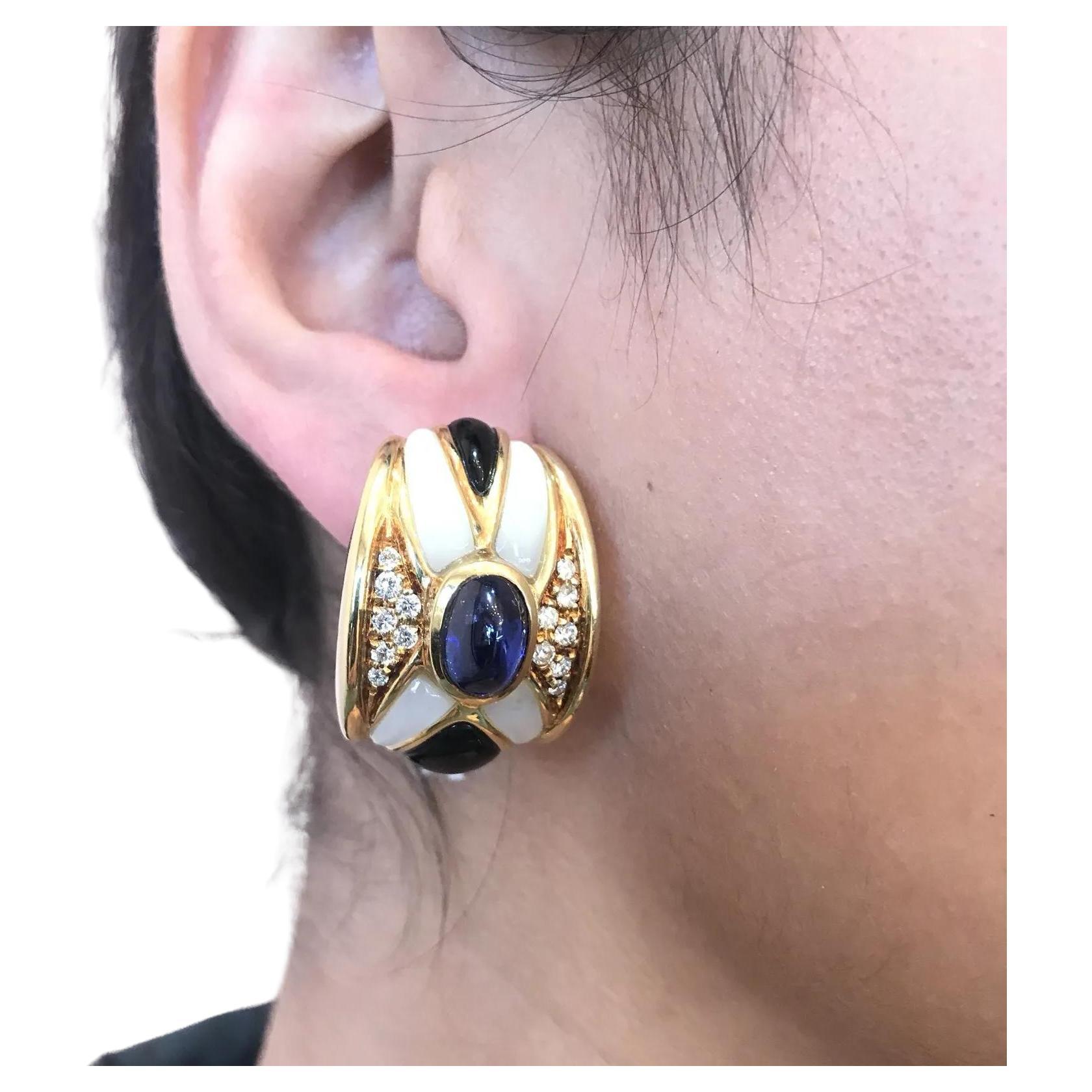 Saphir-, Diamant- und Onyx-Ohrringe aus 18 Karat Gelbgold im Angebot
