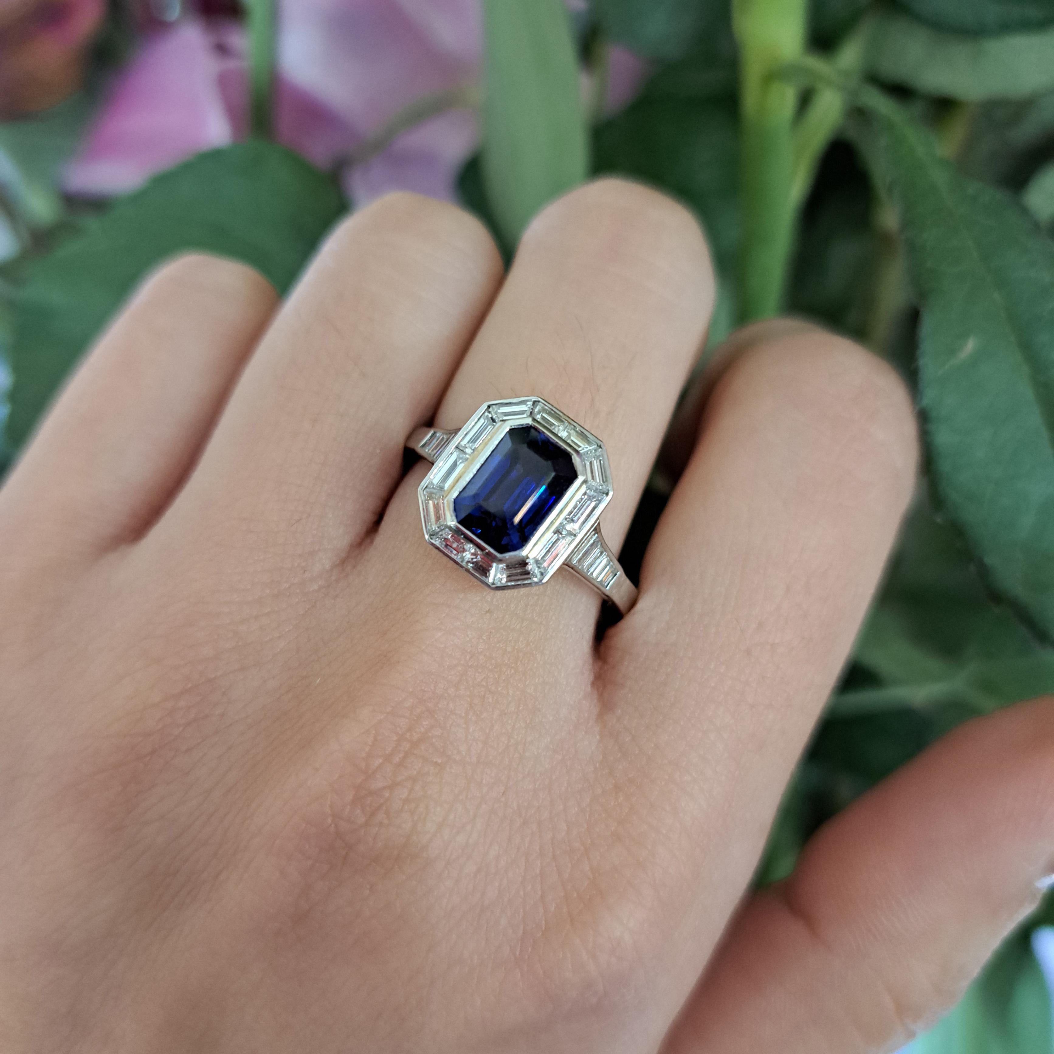 Ring mit Saphir, Diamant und Platin in Gehrung im Angebot 2