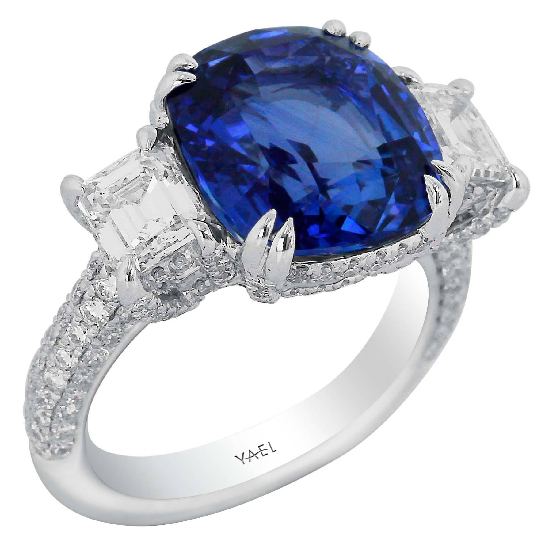 Sapphire Diamond and Platinum Ring For Sale