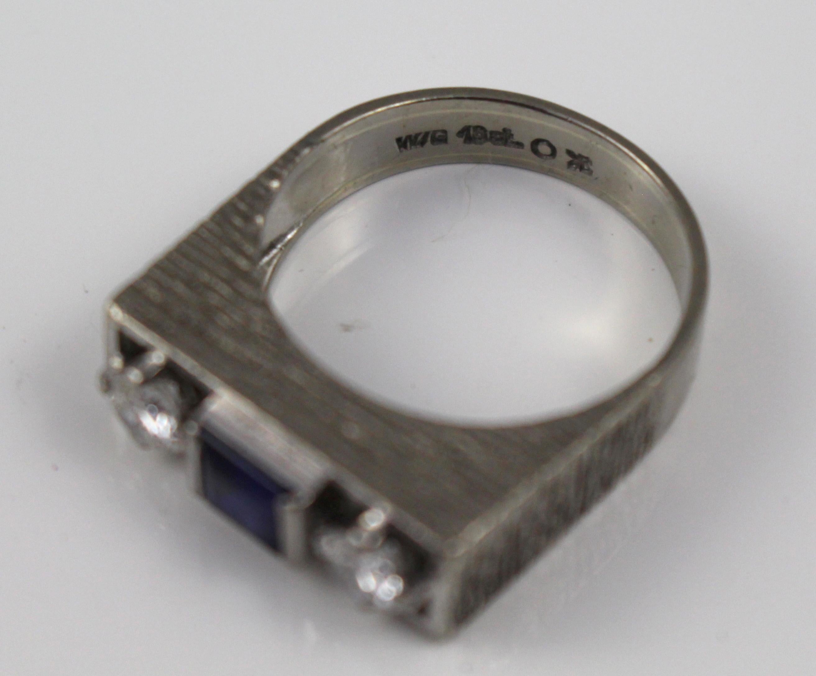 20th Century Sapphire & Diamond Art Deco Style Three Stone Ring For Sale