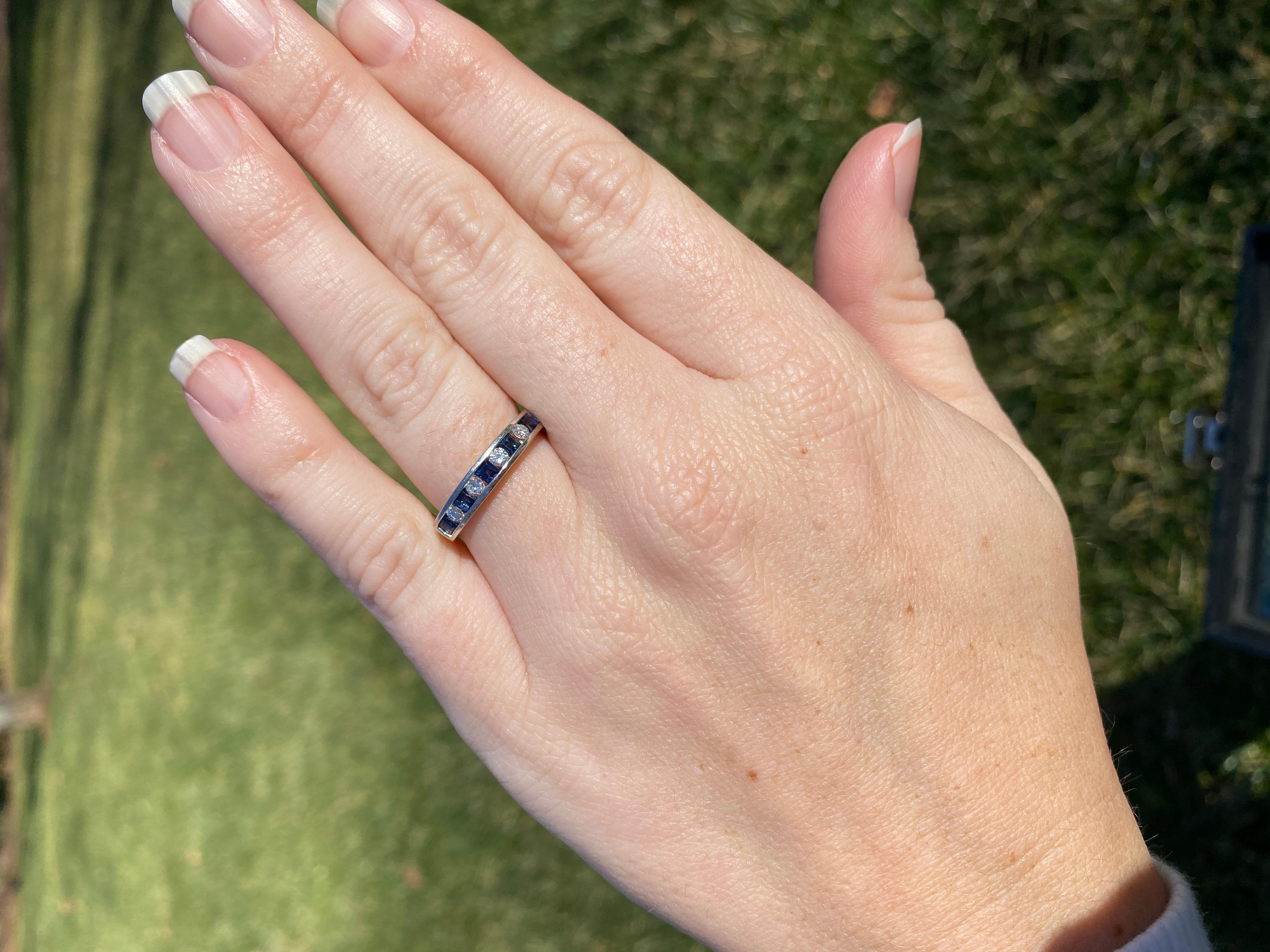 Saphir-Diamant-Ring, 14K Weißgold, etwas Blau, Saphir-Stapelbarer Ring im Angebot 1