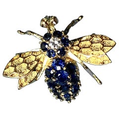 Vintage Sapphire Diamond Bee Insect Pendant 14 Karat Gold Estate Necklace