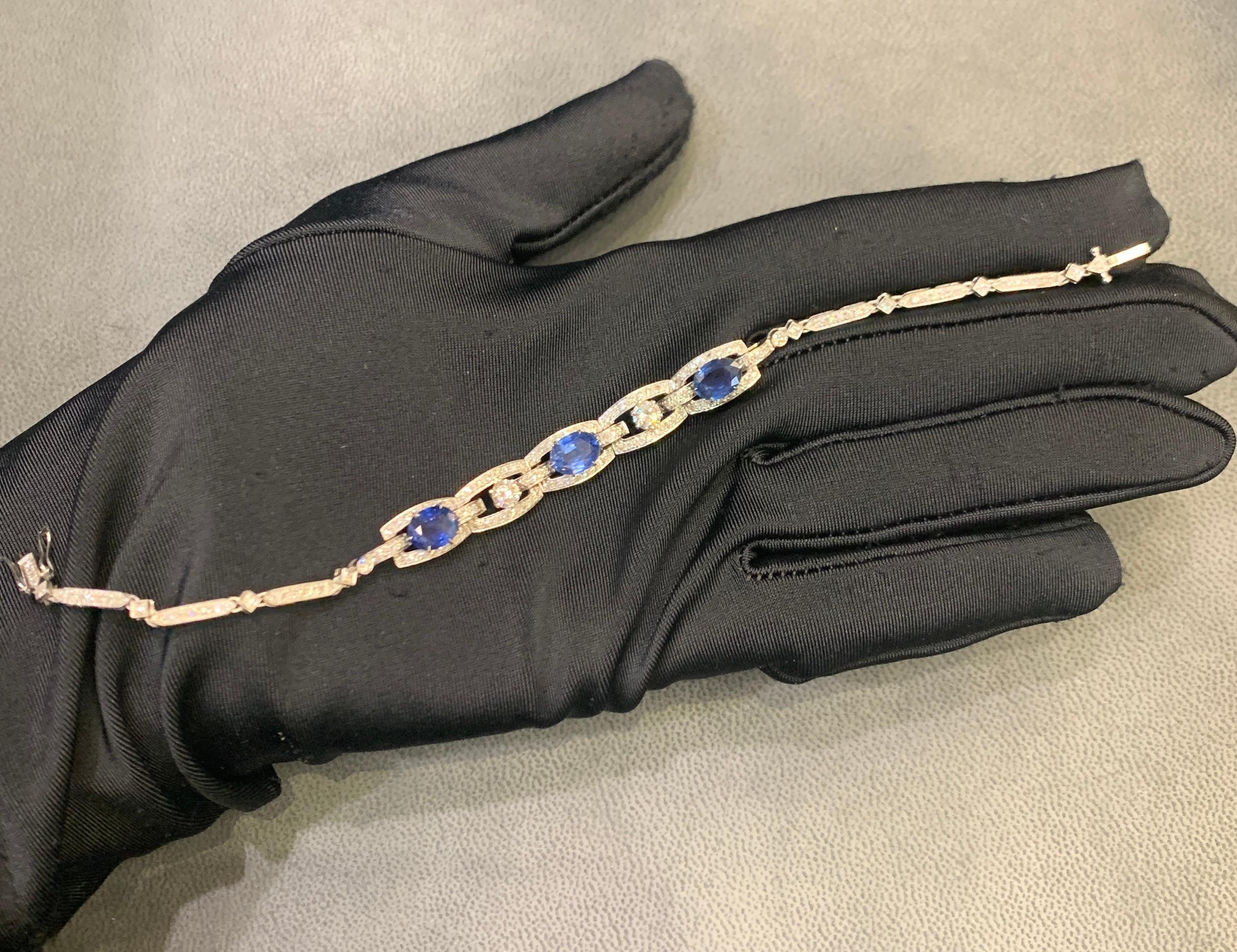 Donna Bracciale con zaffiri e diamanti in vendita