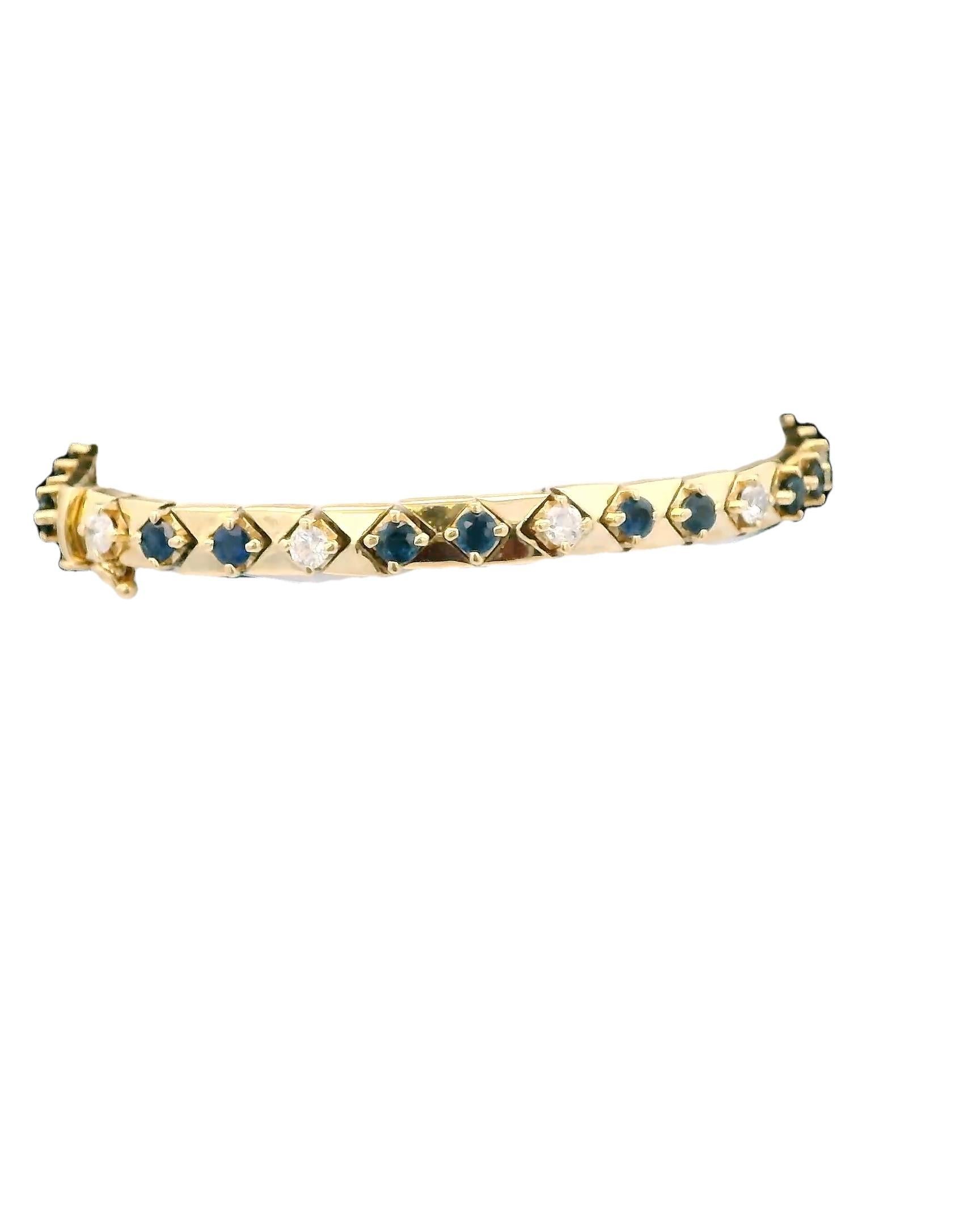 Taille ronde Bracelet à maillons triangle en vente