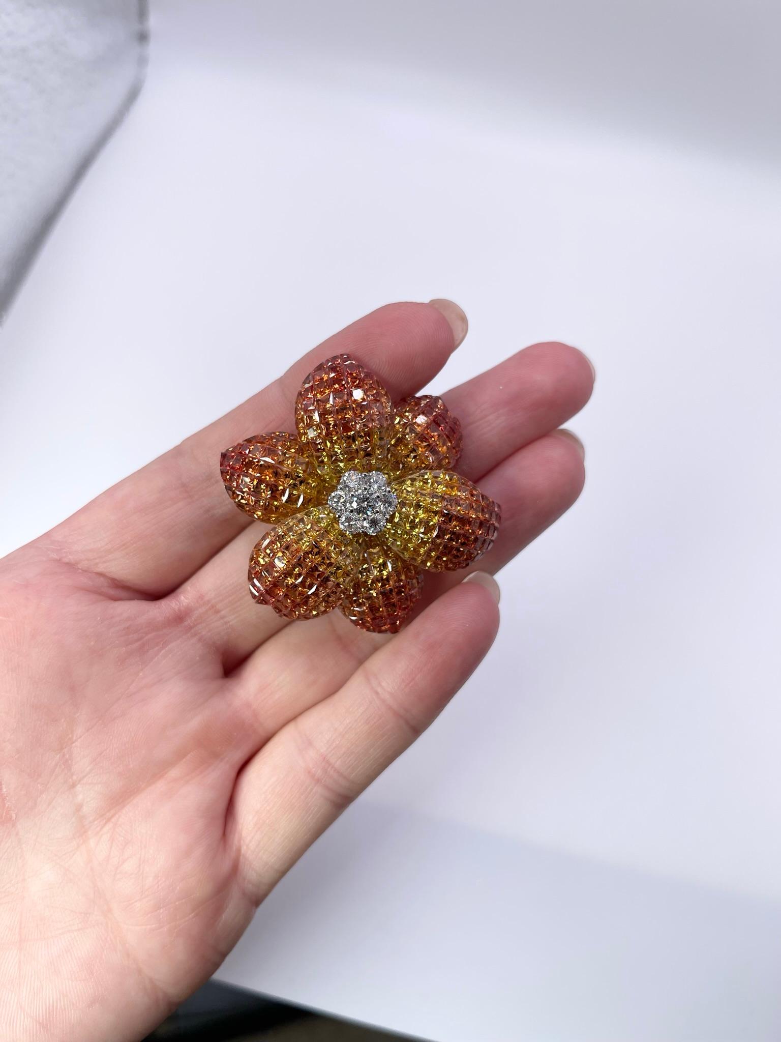 Saphir-Diamant-Brosche Seltene unsichtbare Fassung Kunstbrosche Einzigartige 18KT (Moderne) im Angebot