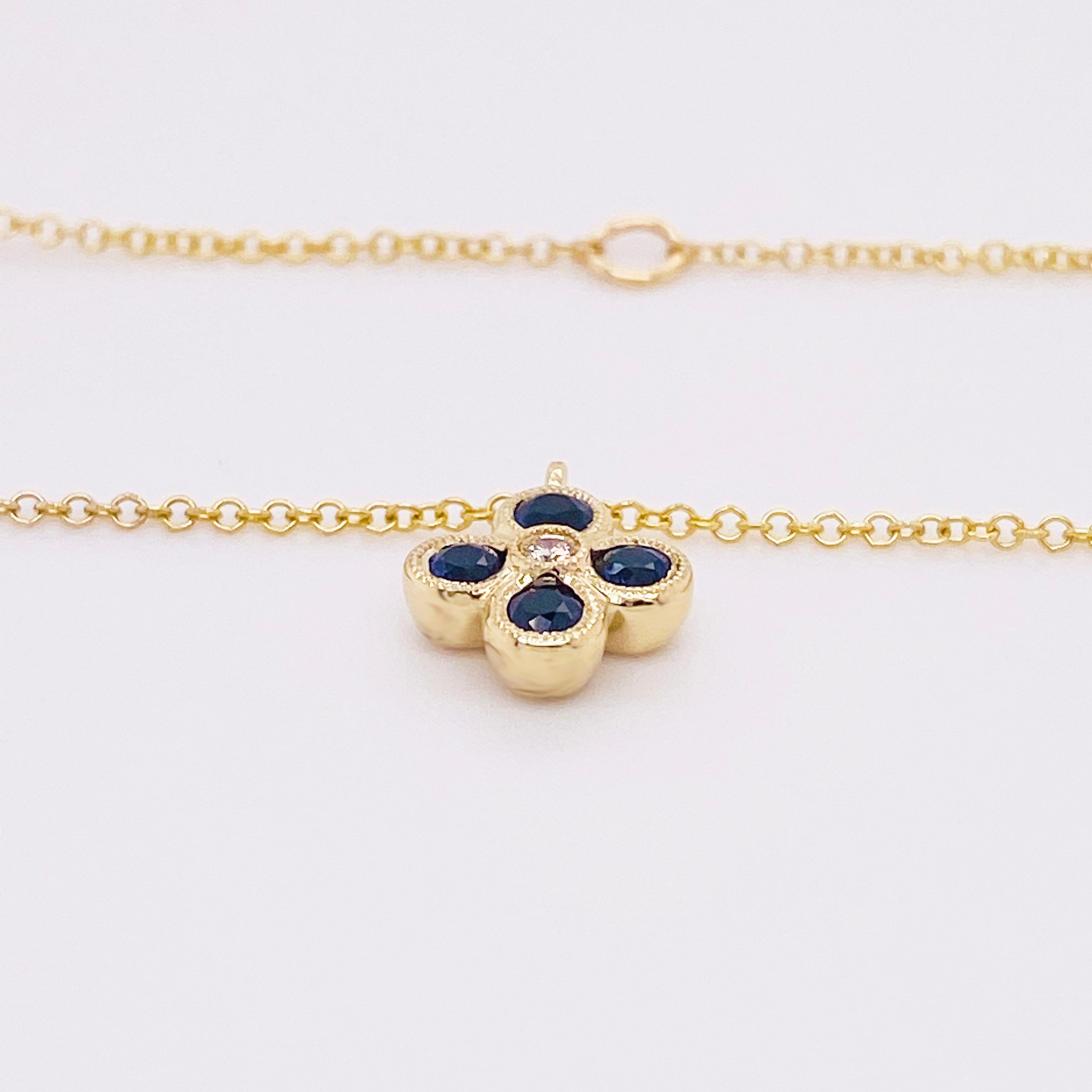 Round Cut Sapphire Diamond Clover Quatrefoil in 14K Yellow Gold 1/3 Carat Necklace For Sale