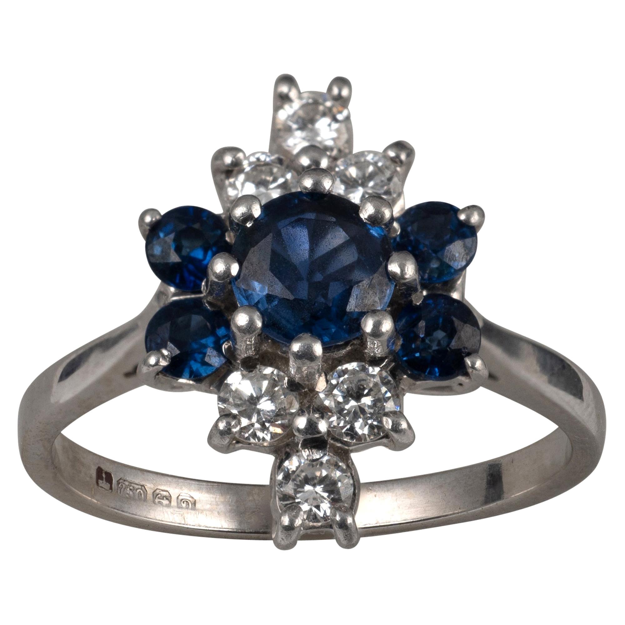 Sapphire Diamond Cluster Ring 18 Karat White Gold Ring size: US size 6.5 For Sale