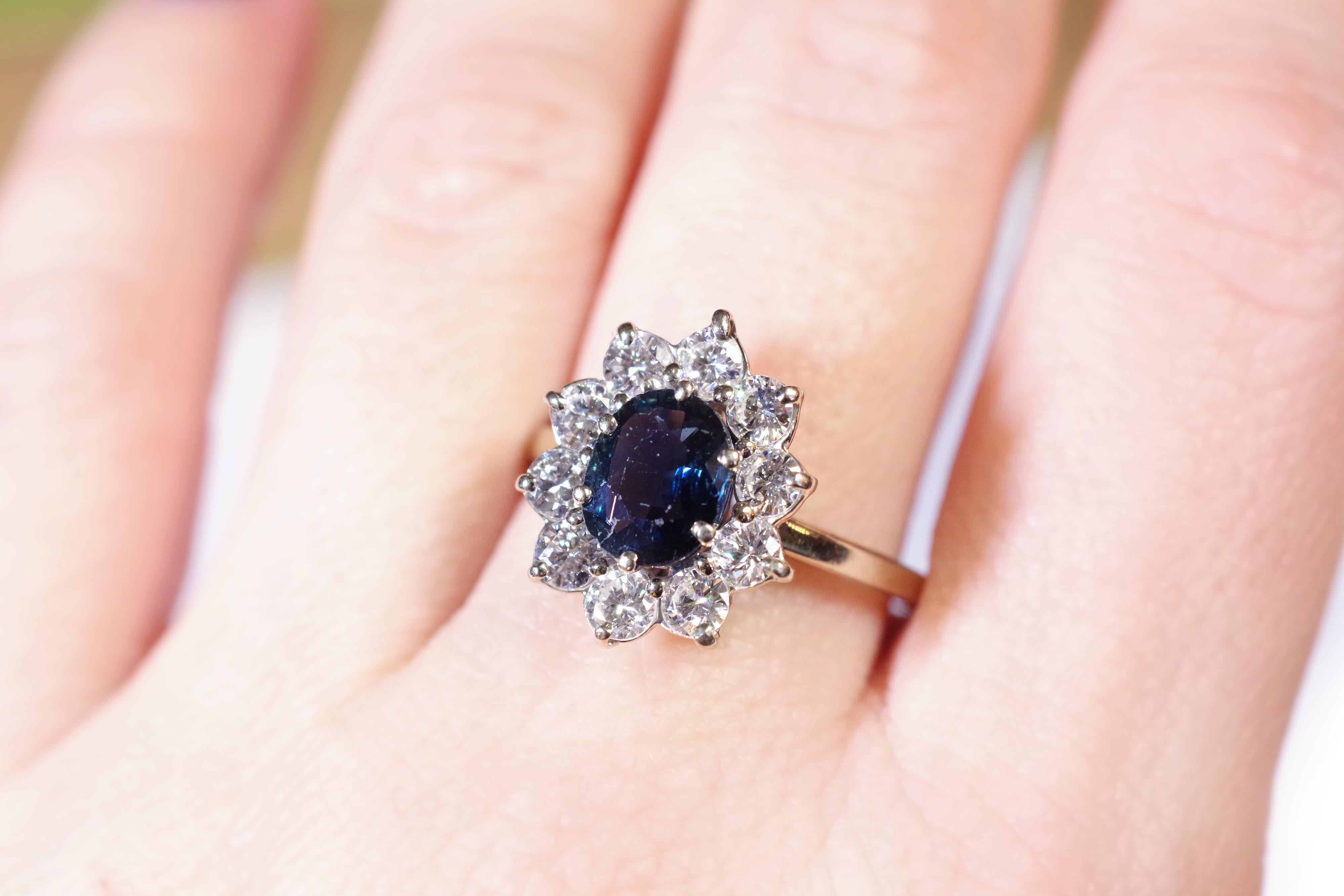 Sapphire Diamond Cluster Ring in Gold 18k, Wedding Sapphire Ring For Sale 1