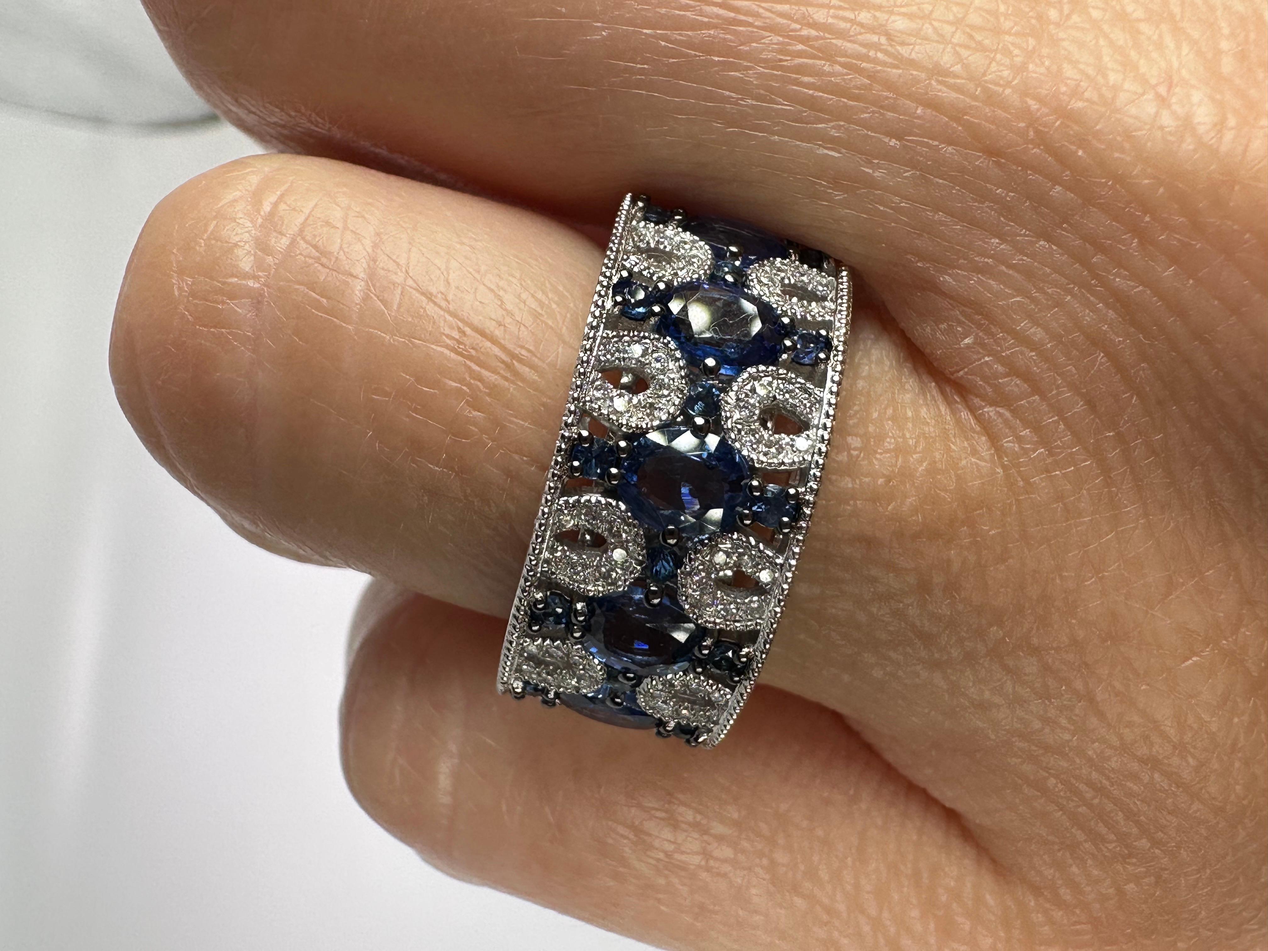 Women's or Men's Sapphire & Diamond cocktail ring 14KT gold  For Sale